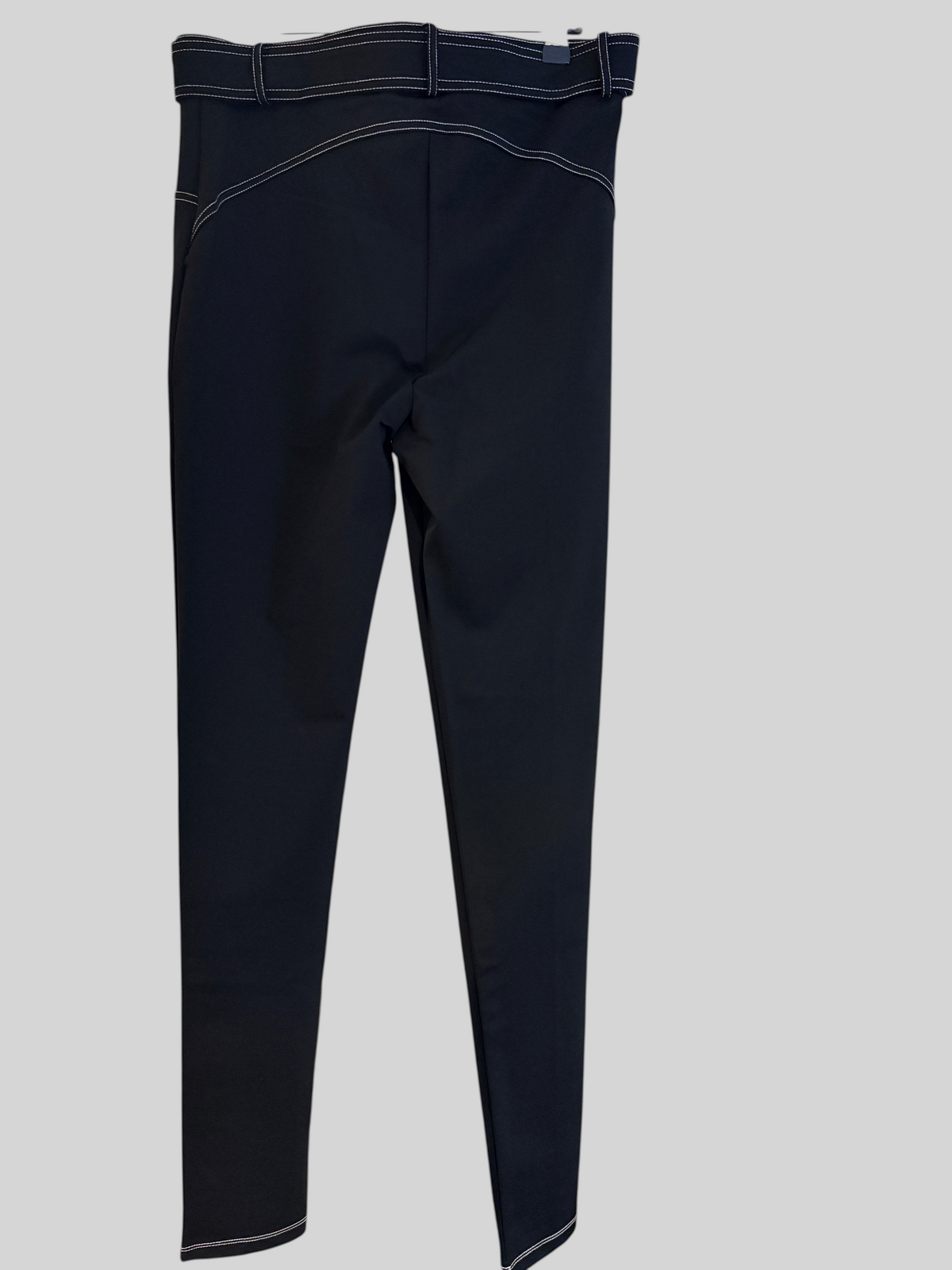 Sandro Pantalon noir surpiqûres contrastées avec ceinture – Neuf avec étiquette SANDRO