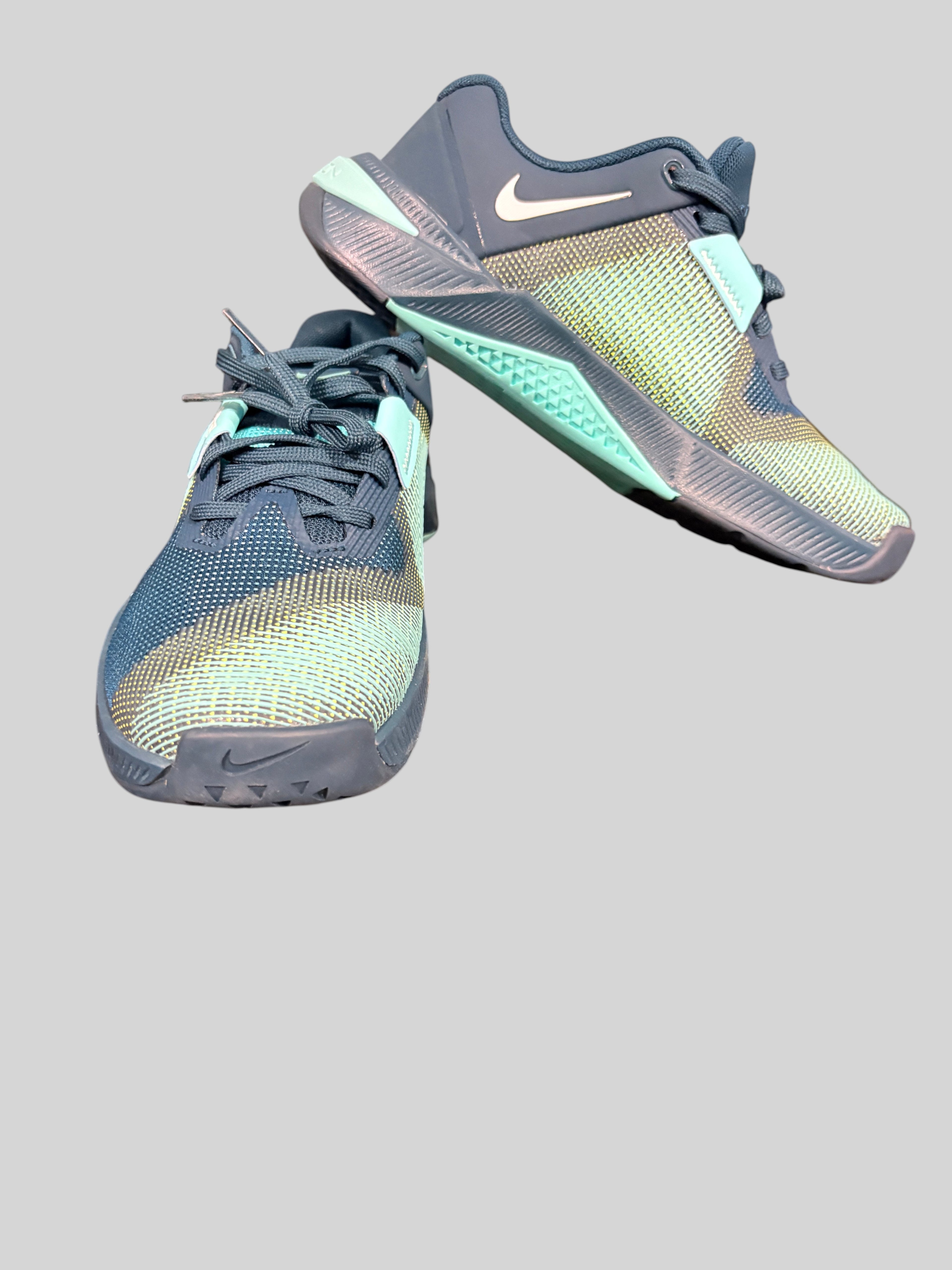 Nike Metcon 10 Femme Midnight Turquoise / Volt – Taille 36,5 – Neuve avec étiquette NIKE