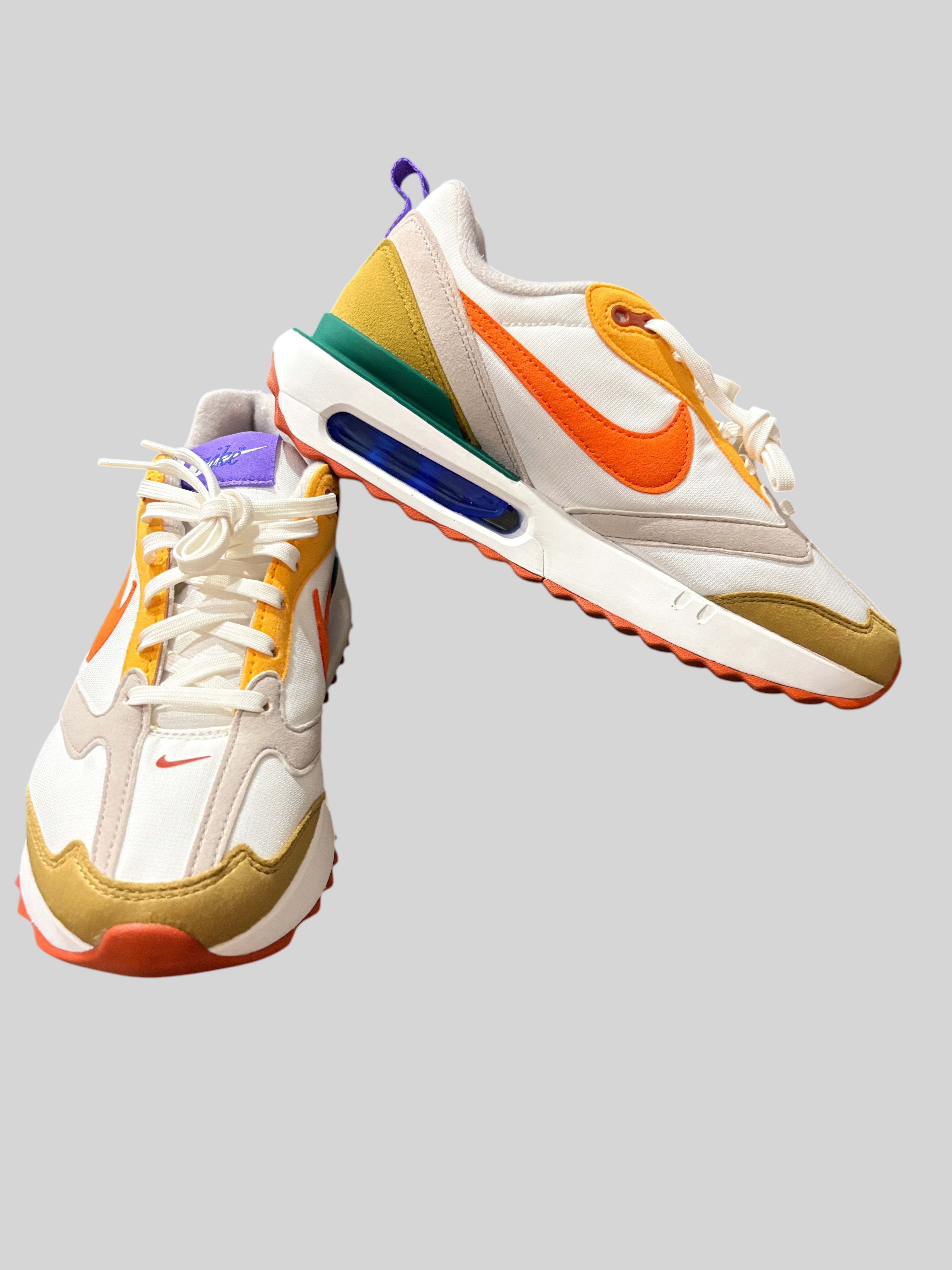 Nike - Air Max Dawn WMNS - Summit White / Golden Moss / Gorge Green / Safety Orange - Neuve avec étiquette NIKE