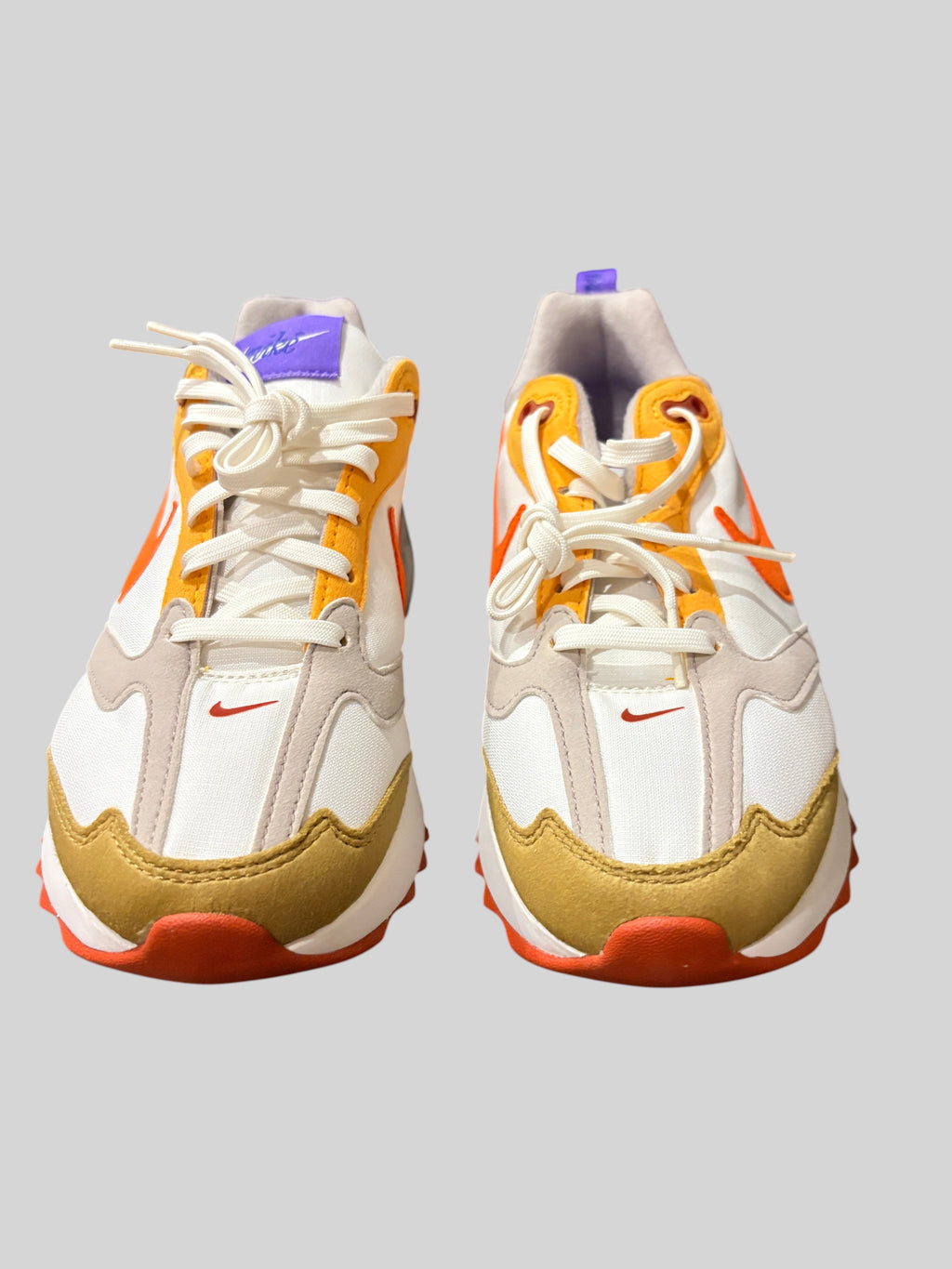 Nike - Air Max Dawn WMNS - Summit White / Golden Moss / Gorge Green / Safety Orange - Neuve avec étiquette NIKE