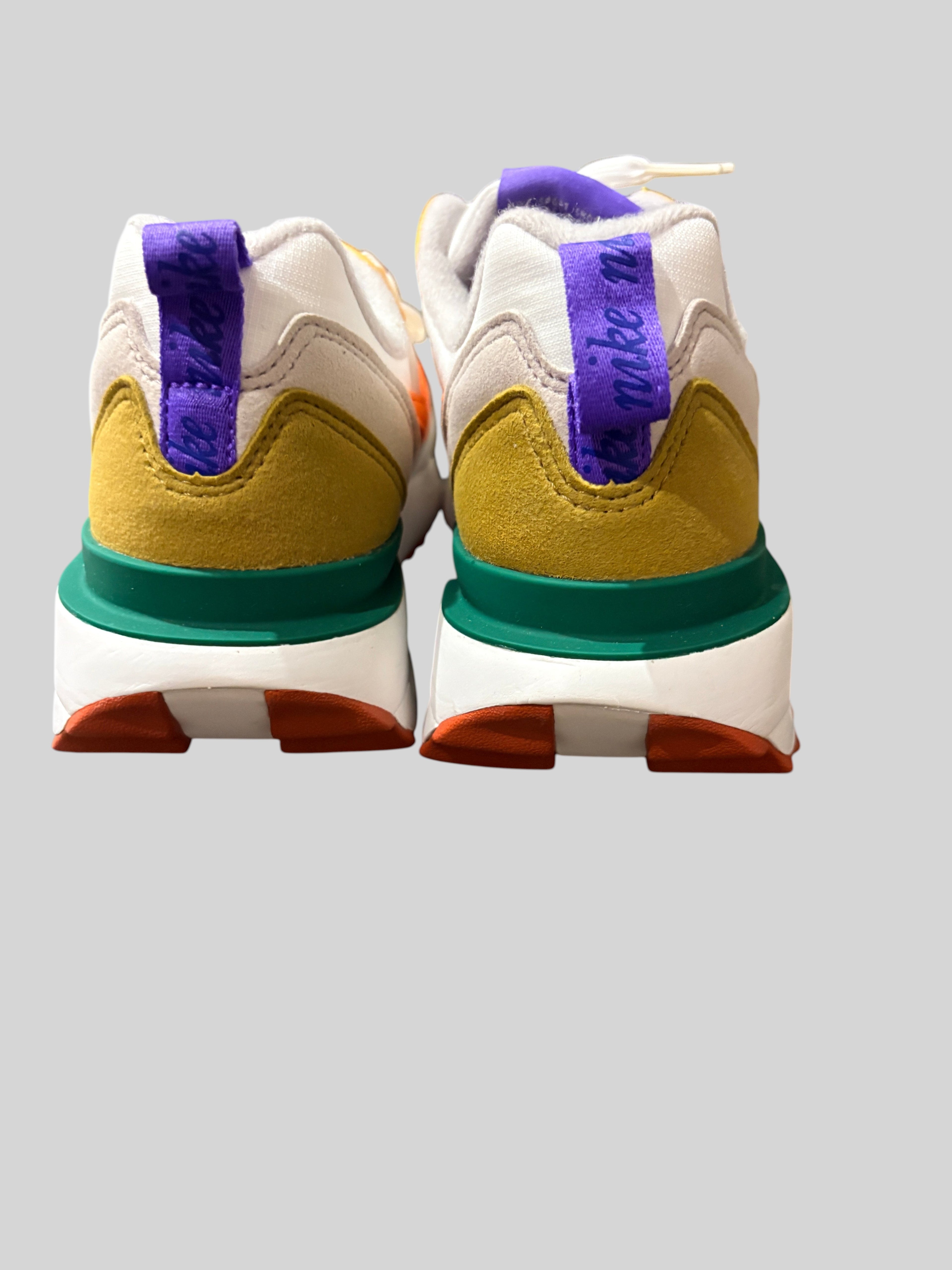 Nike - Air Max Dawn WMNS - Summit White / Golden Moss / Gorge Green / Safety Orange - Neuve avec étiquette NIKE