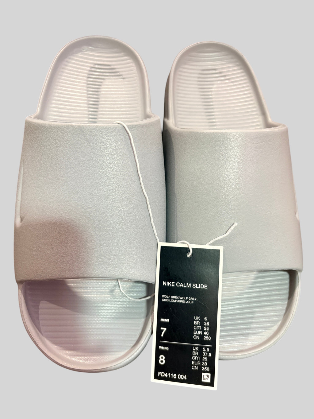 Nike Calm Slide - Wolf Grey / Photon Dust - Neuve avec étiquette NIKE