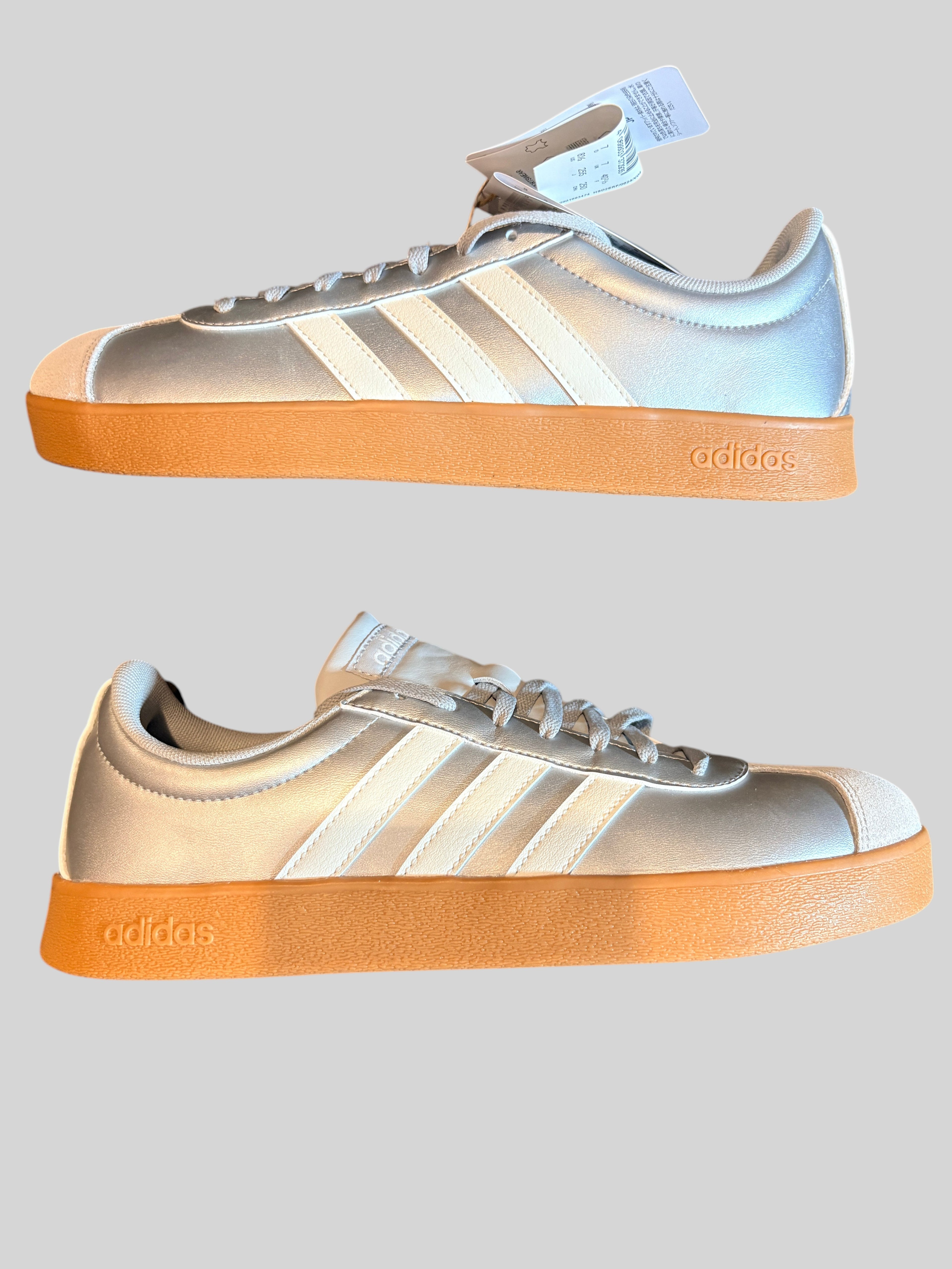 Adidas - VL Court Base - Silver Metallic / Core White / Grey Two - Neuve avec étiquette ADIDAS