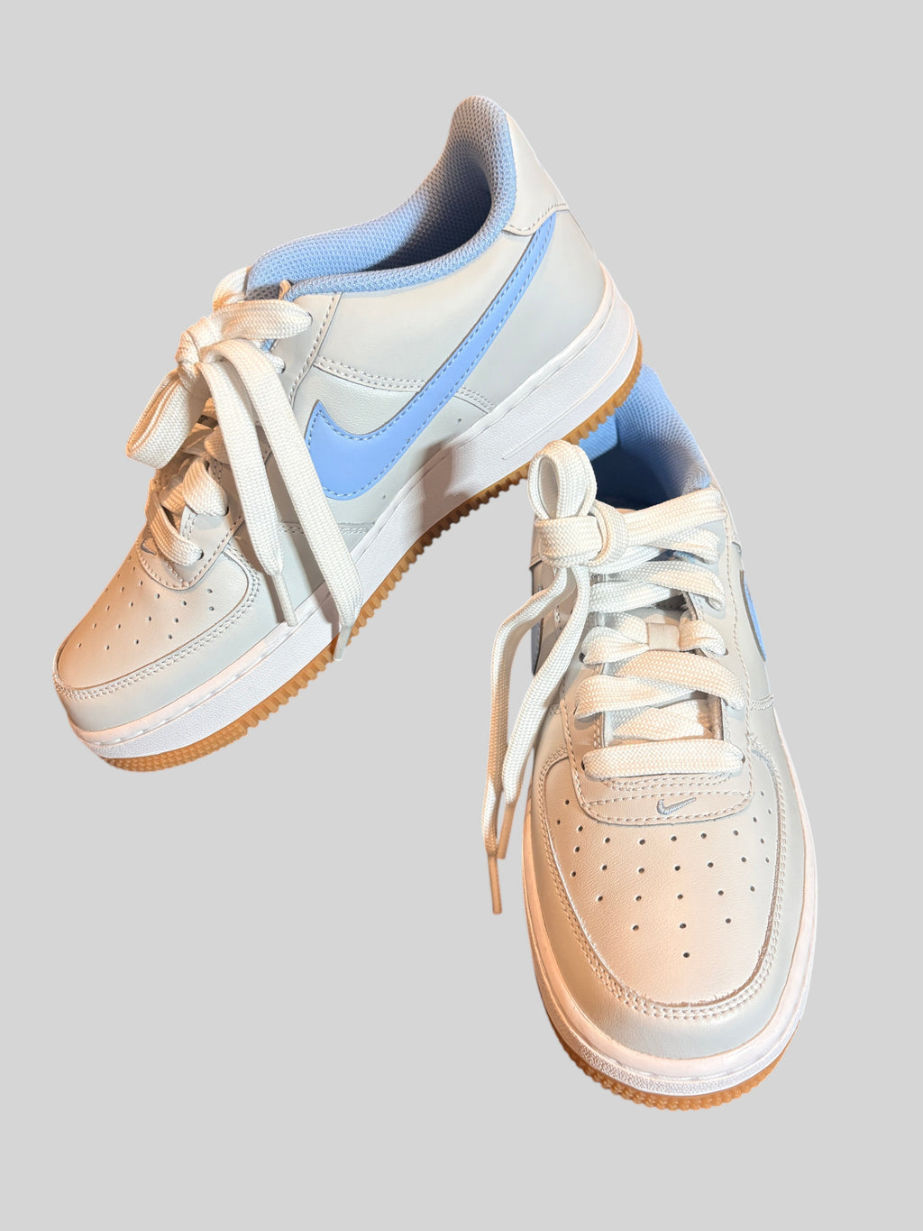 Nike Air Force 1 LV8 3 GS – Photon Dust / Psychic Blue – Neuve avec étiquette NIKE