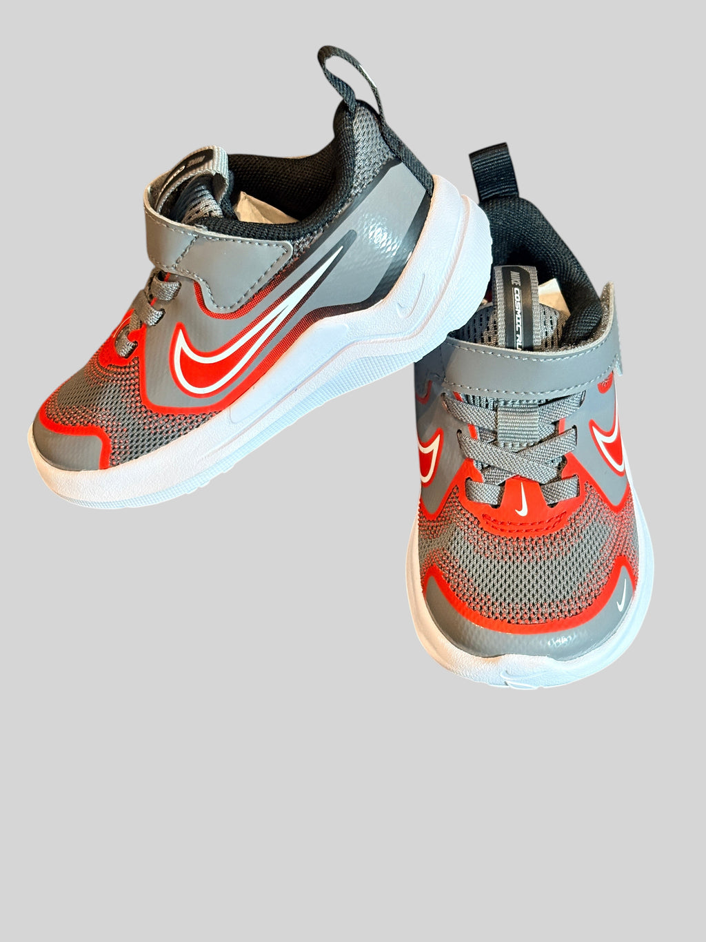 Nike Cosmic Runner Bébé Pencil Point Light Crimson – Neuve avec étiquette NIKE