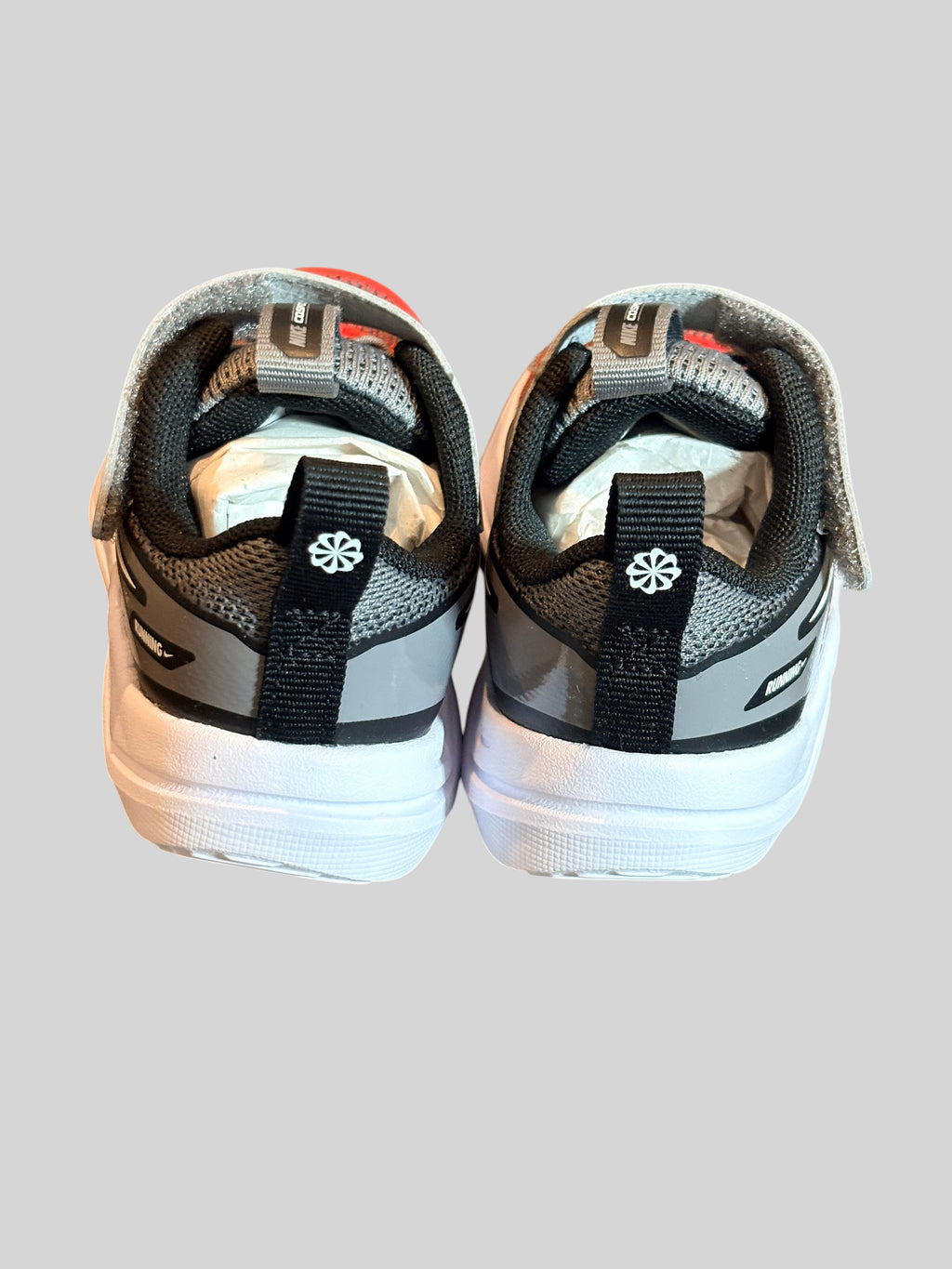 Nike Cosmic Runner Bébé Pencil Point Light Crimson – Neuve avec étiquette NIKE