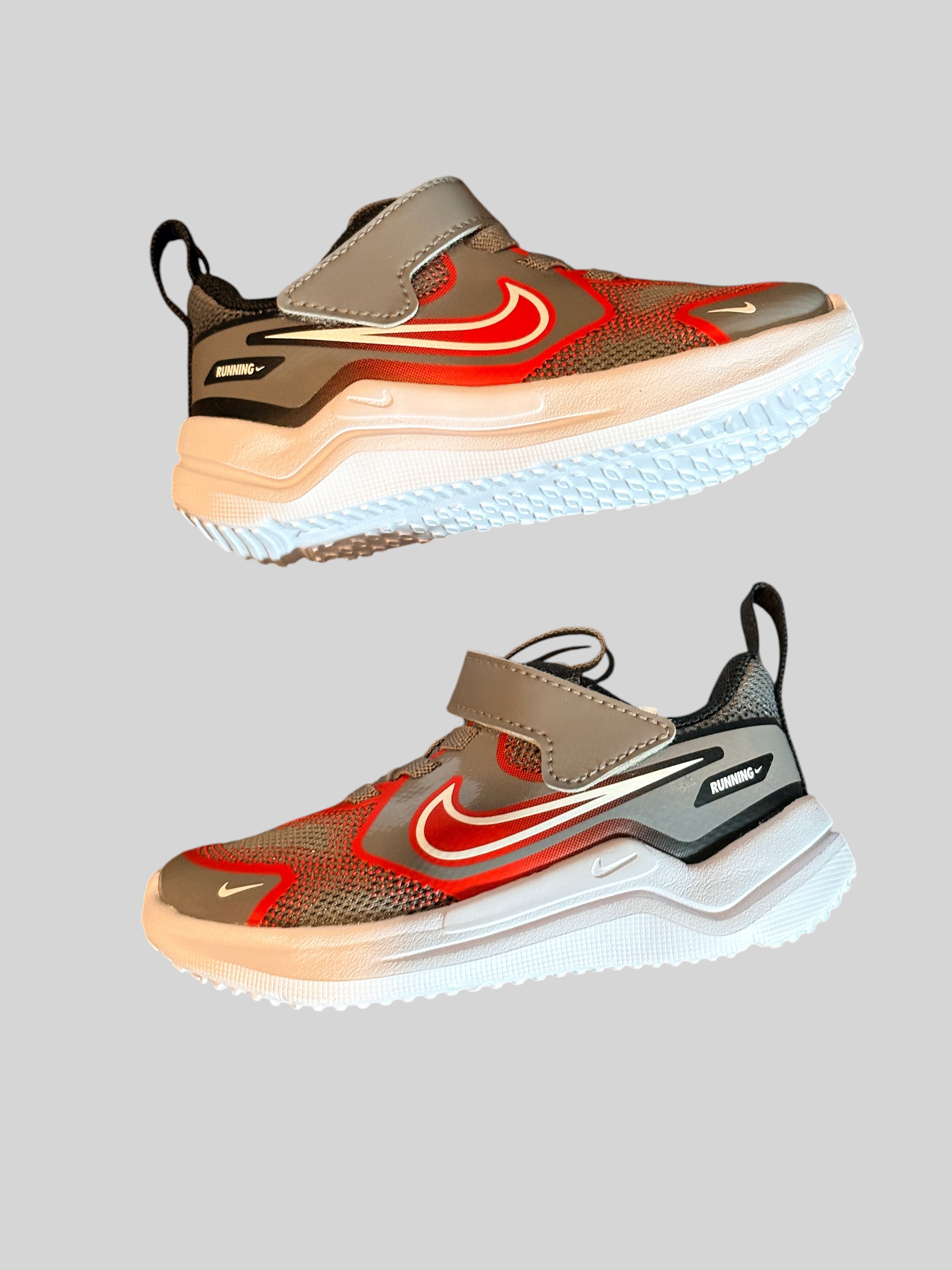 Nike Cosmic Runner Bébé Pencil Point Light Crimson – Neuve avec étiquette NIKE