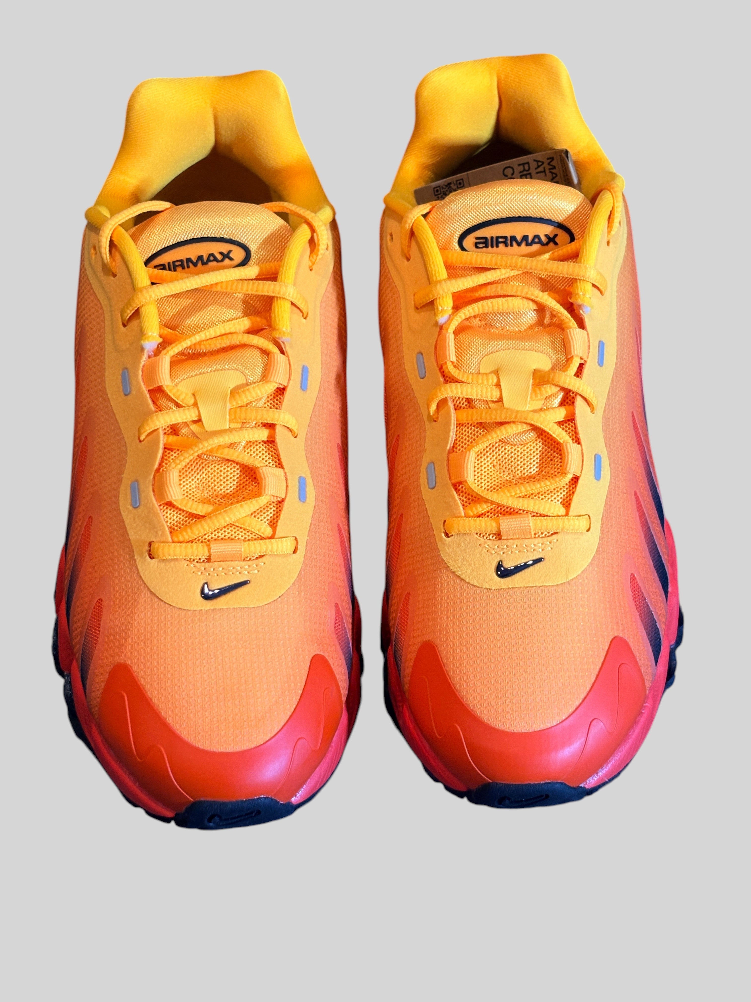 Nike - Air Max Dn8 (GS) - Team Orange / Laser Orange / Black - Neuve avec étiquette NIKE