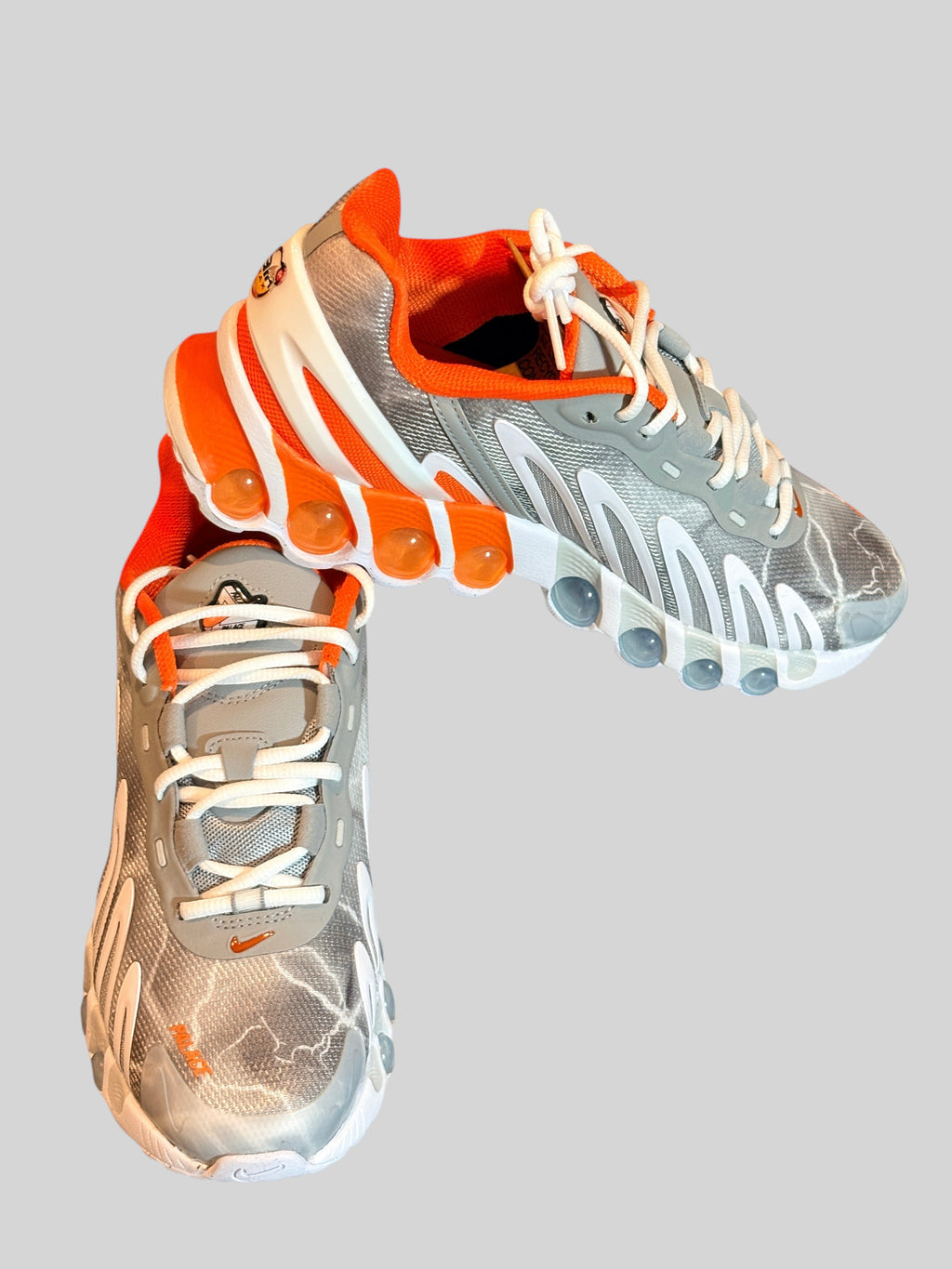 Palace x Nike Air Max Dn8 SP Dusty Grey Safety Orange – Neuve avec étiquette NIKE