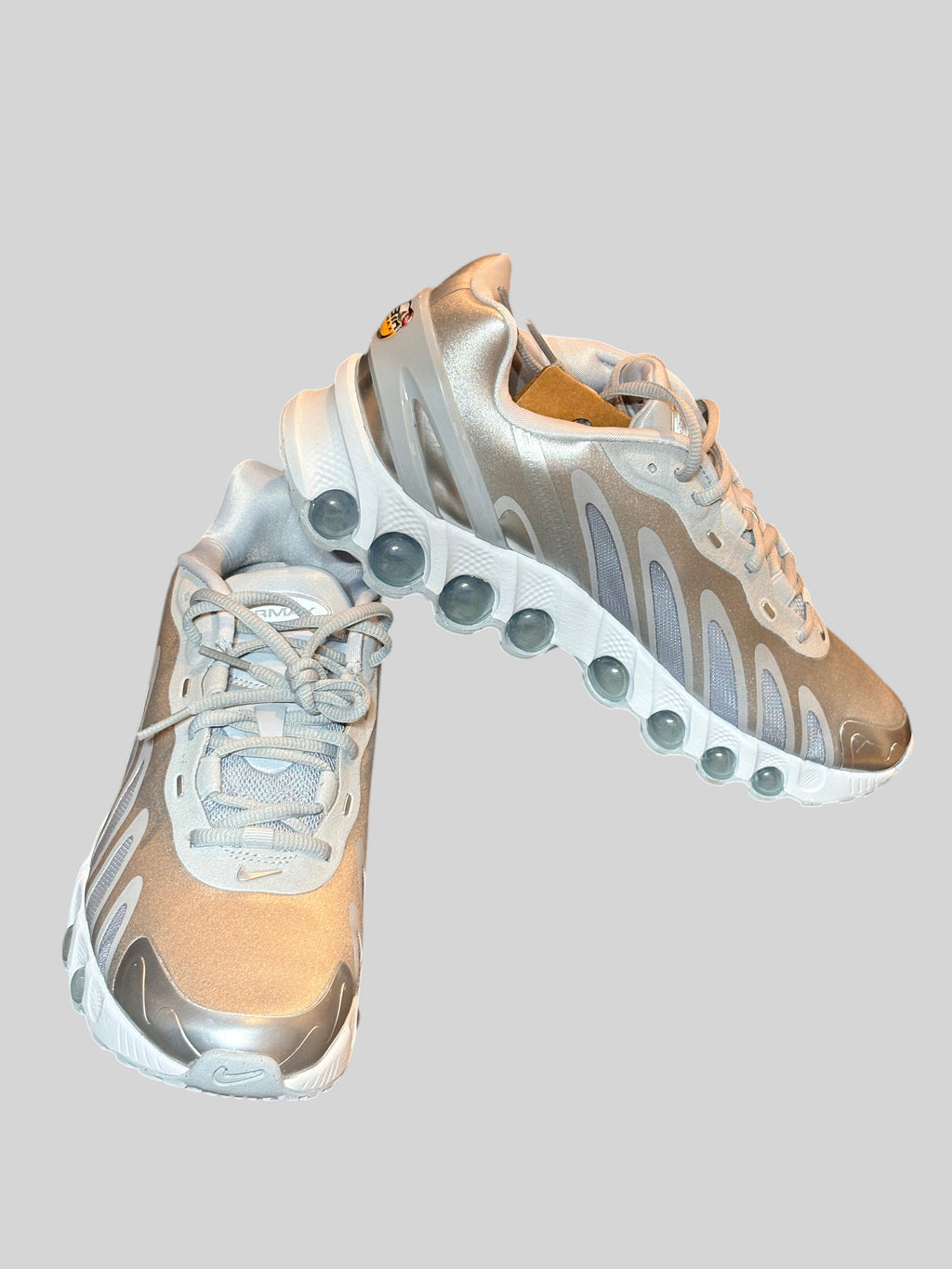 Nike Air Max Dn8 Wolf Grey Metallic Silver – Neuve avec étiquette NIKE