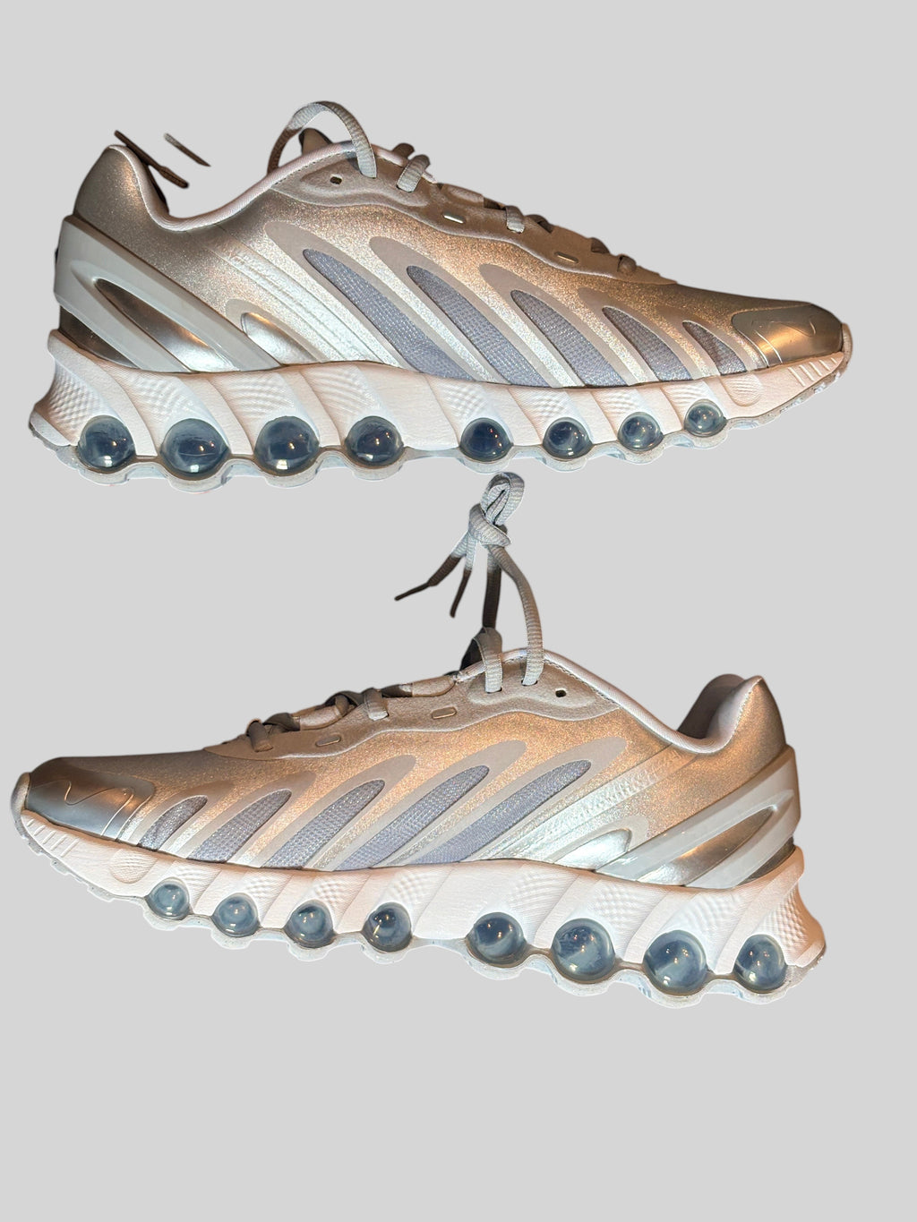 Nike Air Max Dn8 Wolf Grey Metallic Silver – Neuve avec étiquette NIKE