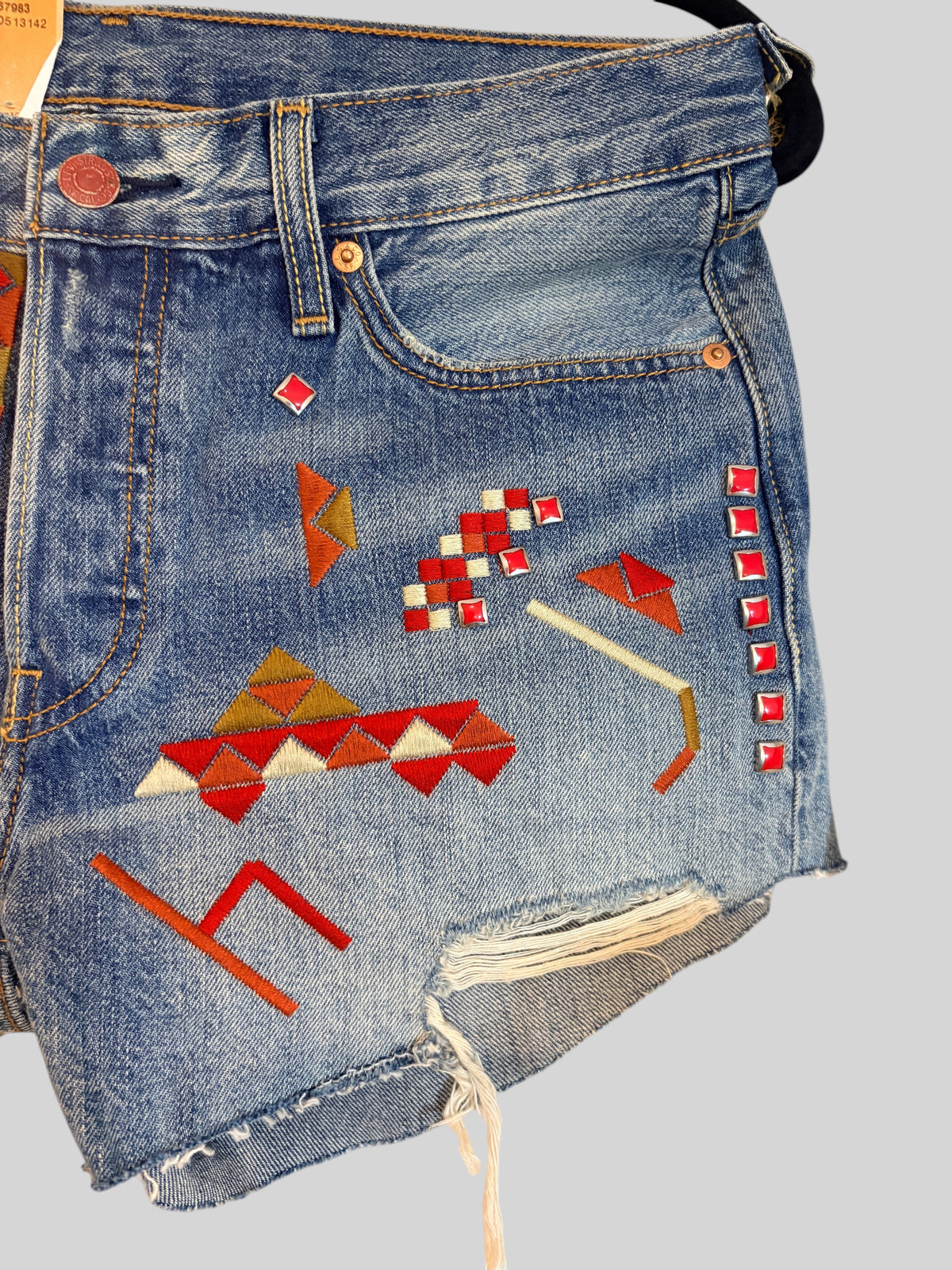 Levi’s 501 Short en jean brodé W28 – Neuf avec étiquette SANDRO