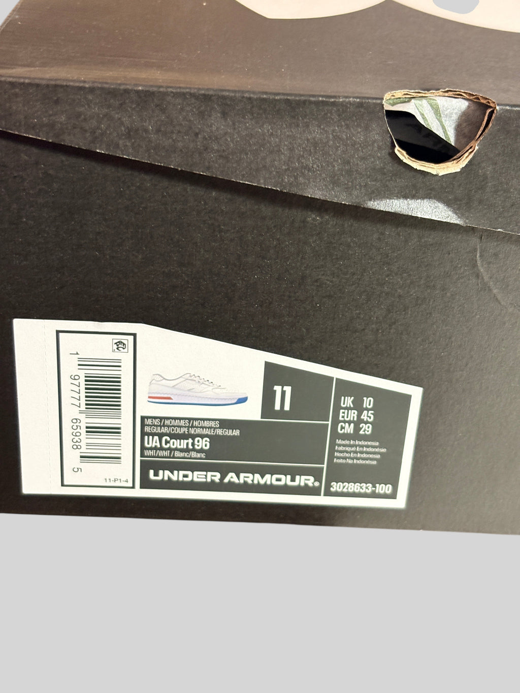 Under Armour UA Court 96 – White / Blue / Red – Neuve avec étiquette UNDER ARMOR