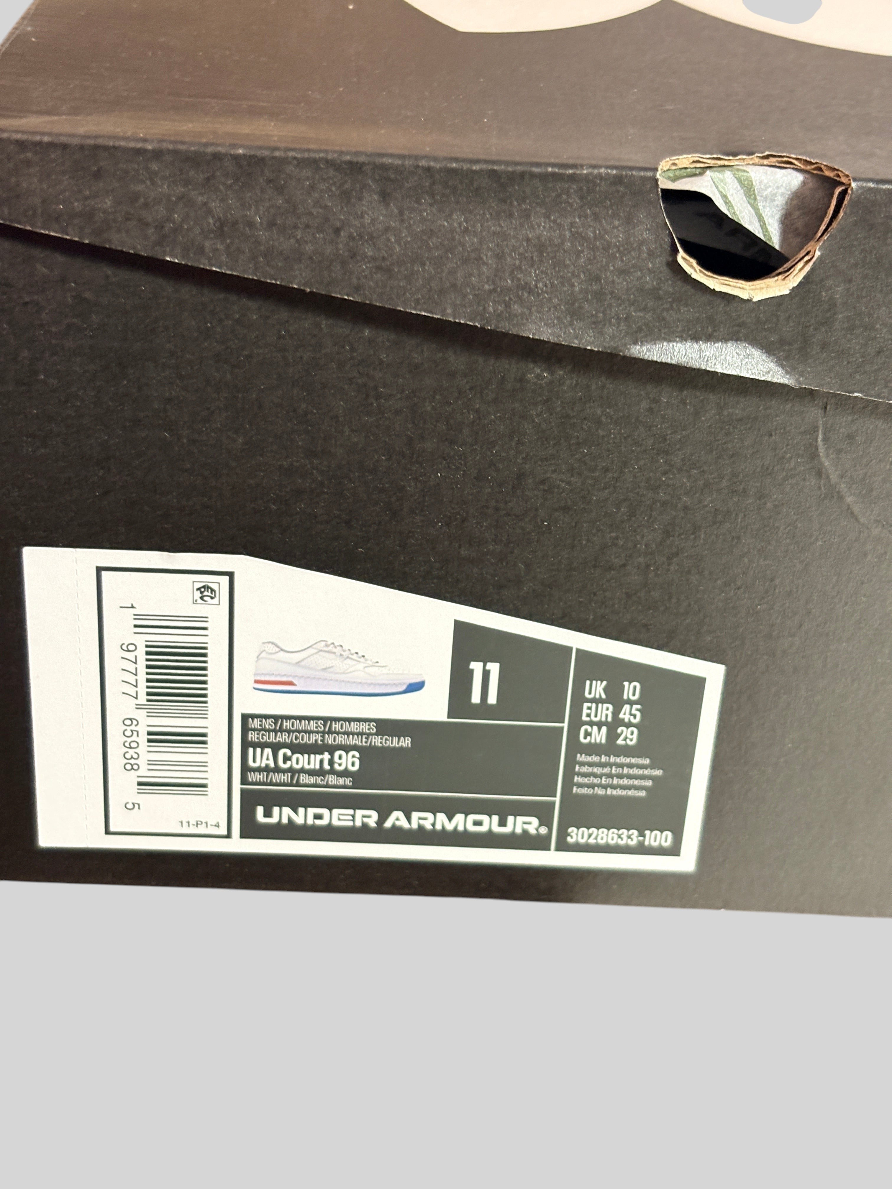 Under Armour UA Court 96 – White / Blue / Red – Neuve avec étiquette UNDER ARMOR