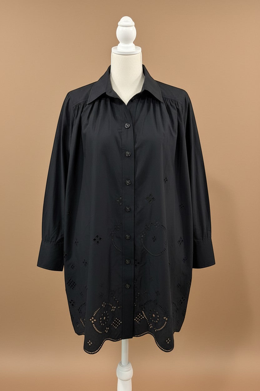 Chemise noire mannequin couture blanc sans tête
