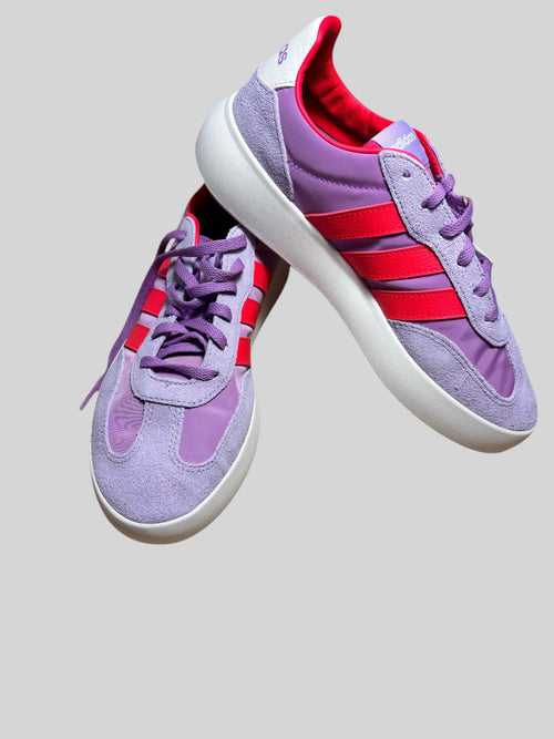 Baskets FASHION SC Adidas Barreda Decode J violettes et rouges en textile et synthétique avec semelle en caoutchouc