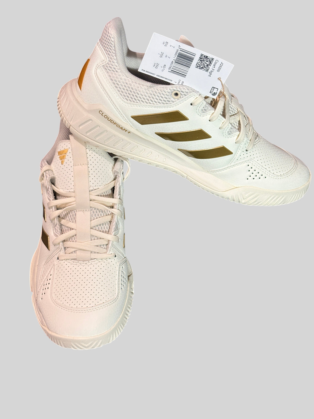 Chaussures de sport femme FASHION SC Adidas Court Flight blanc cassé avec détails dorés et étiquette d'origine