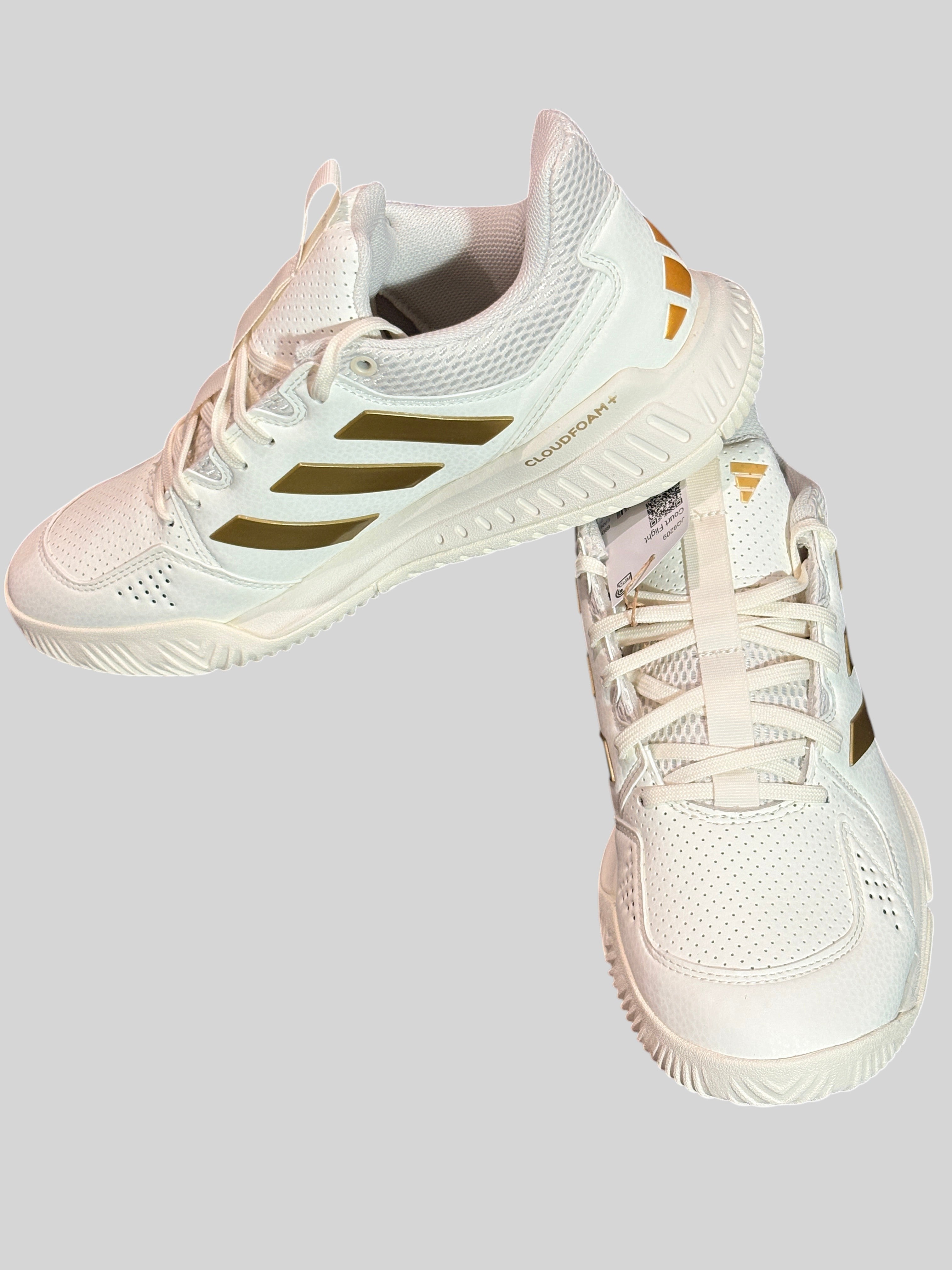 Chaussures de sport femme FASHION SC Adidas Court Flight blanc cassé et doré avec amorti Bounce et tige en mesh