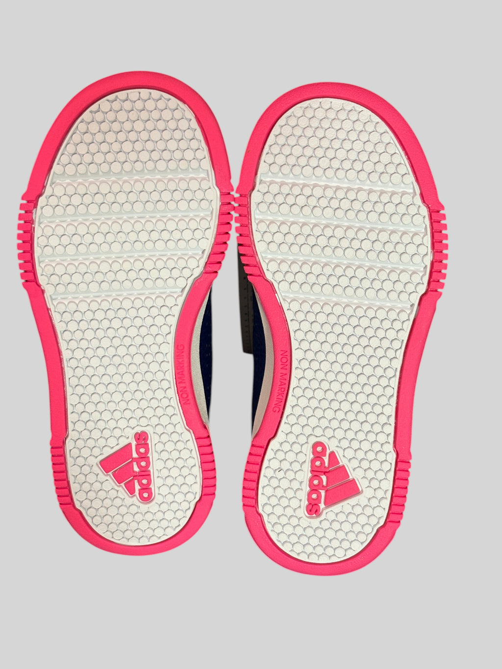 Semelles en caoutchouc rose et blanc des baskets enfant FASHION SC Adidas Tensaur Sport 2.0 C avec logo