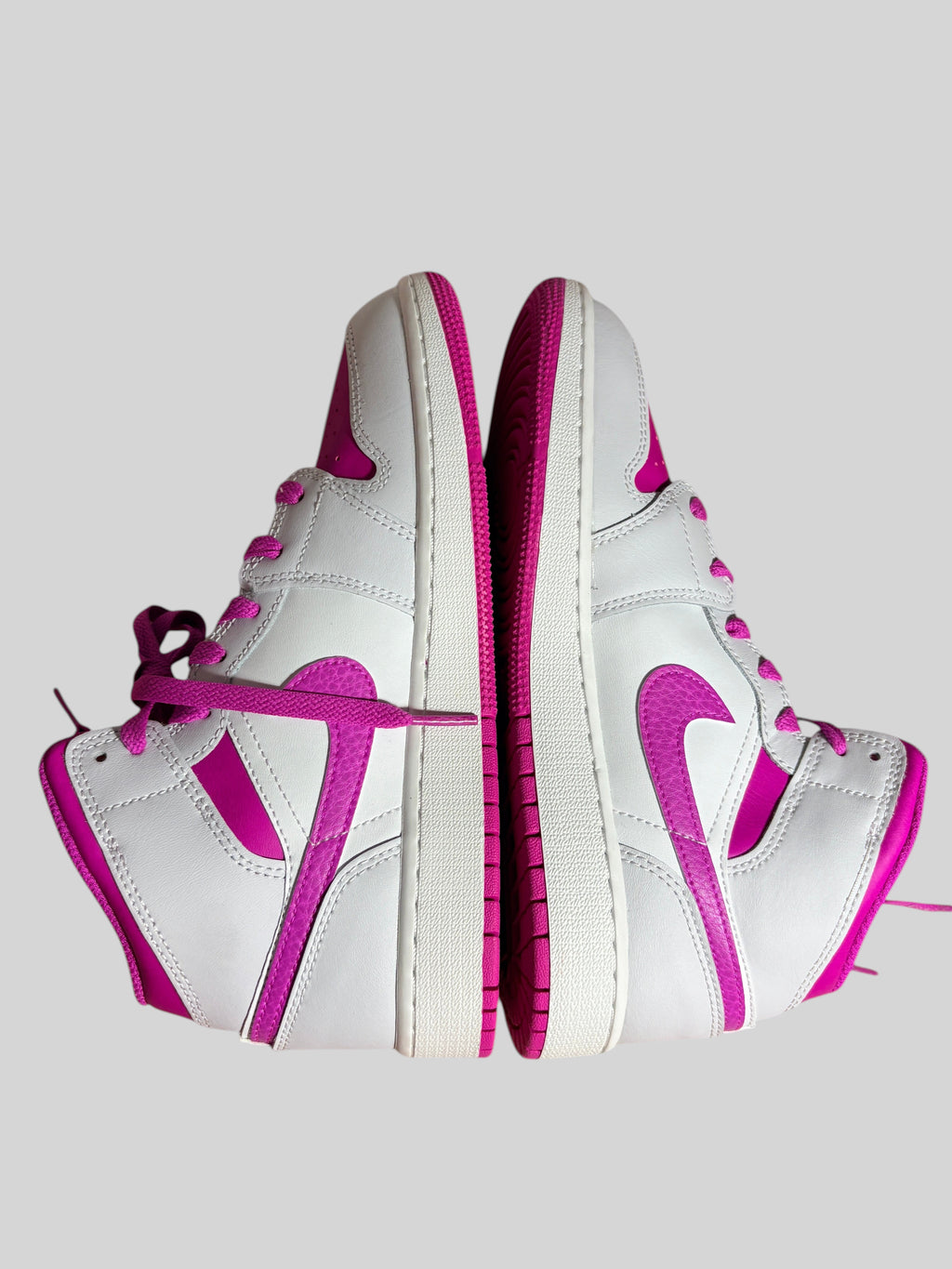 Baskets FASHION SC Air Jordan 1 Mid GS en cuir blanc et rose vif avec lacets assortis
