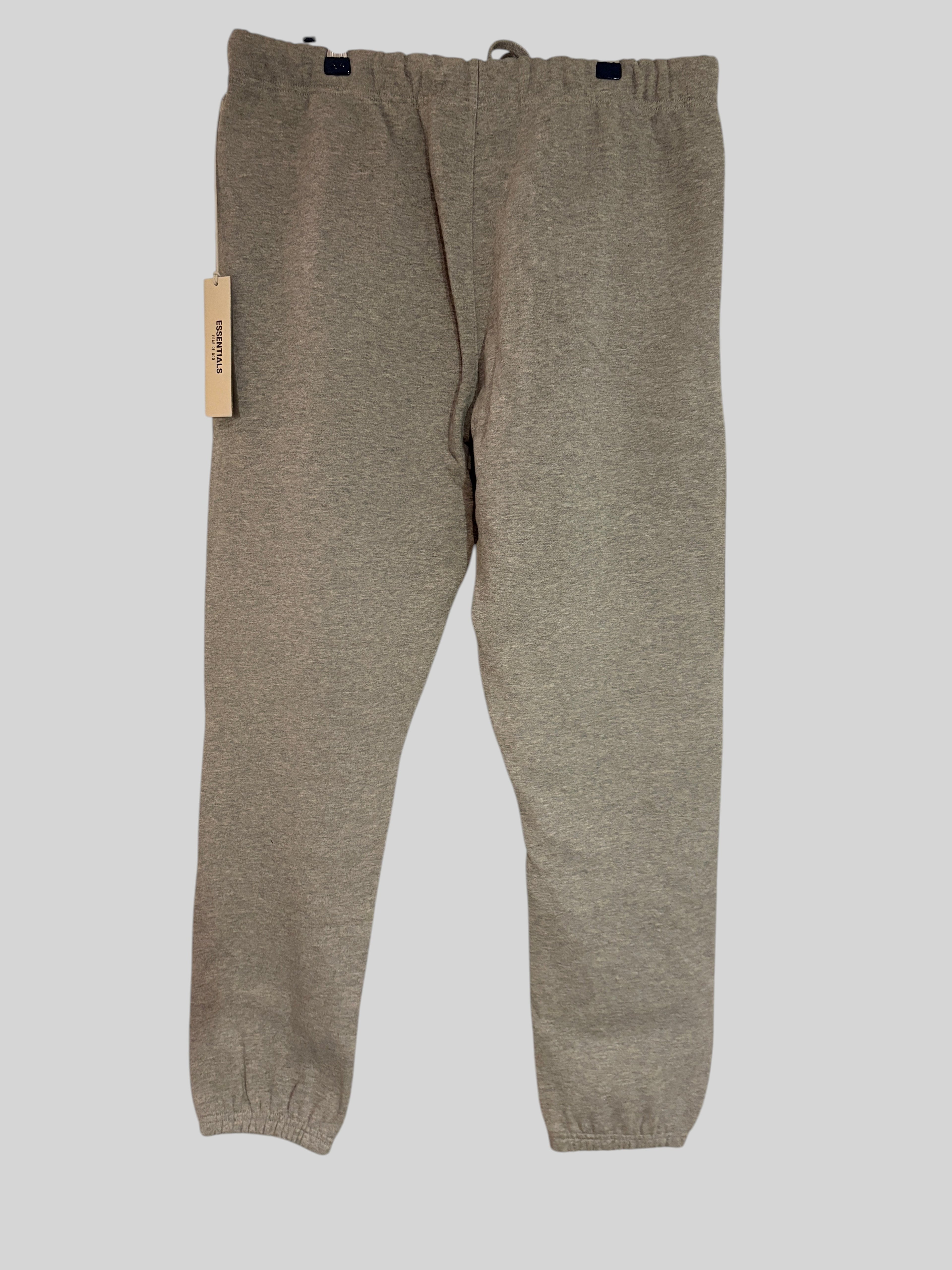 Pantalon de jogging FASHION SC Fear of God ESSENTIALS 1977 en molleton gris chiné Dark Oatmeal avec étiquette