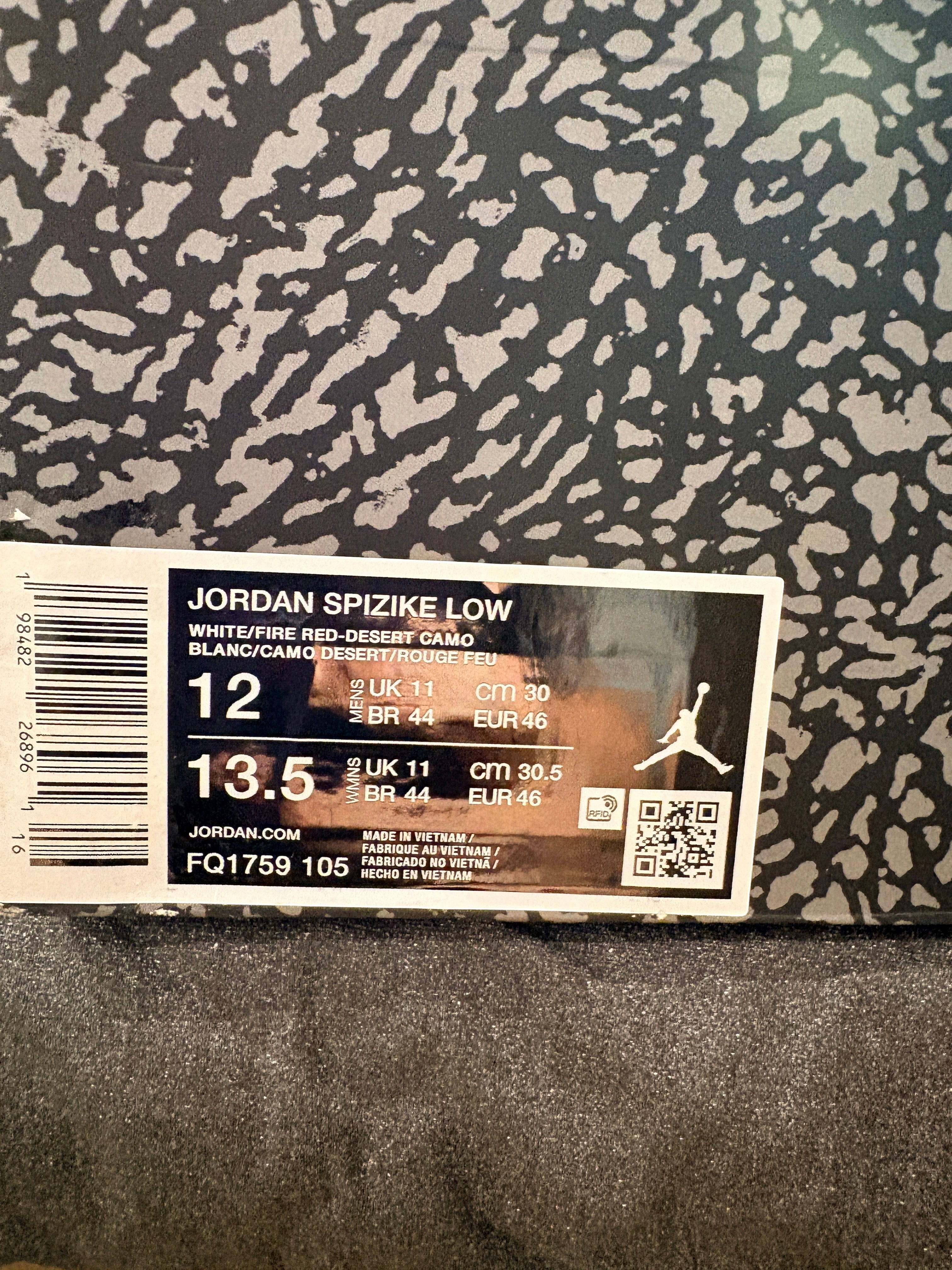 Étiquette de boîte à chaussures FASHION SC pour Jordan Spizike Low White Desert Camo avec détails de pointure