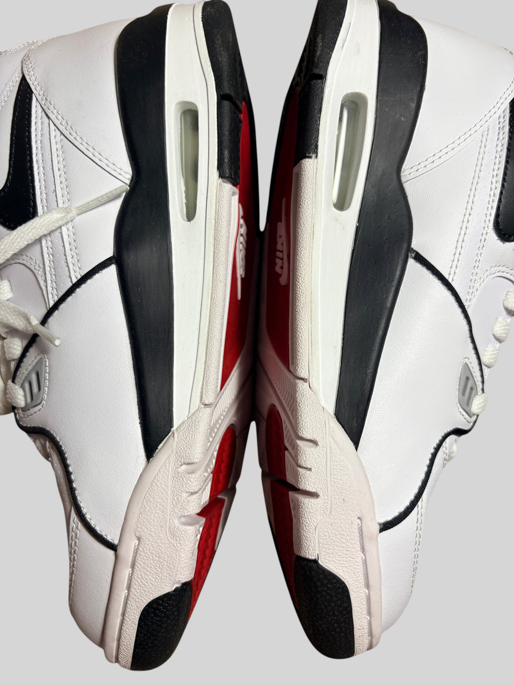 Baskets FASHION SC Nike Air Flight 89 GS en cuir blanc avec détails noirs et gris et semelle amortissante Air