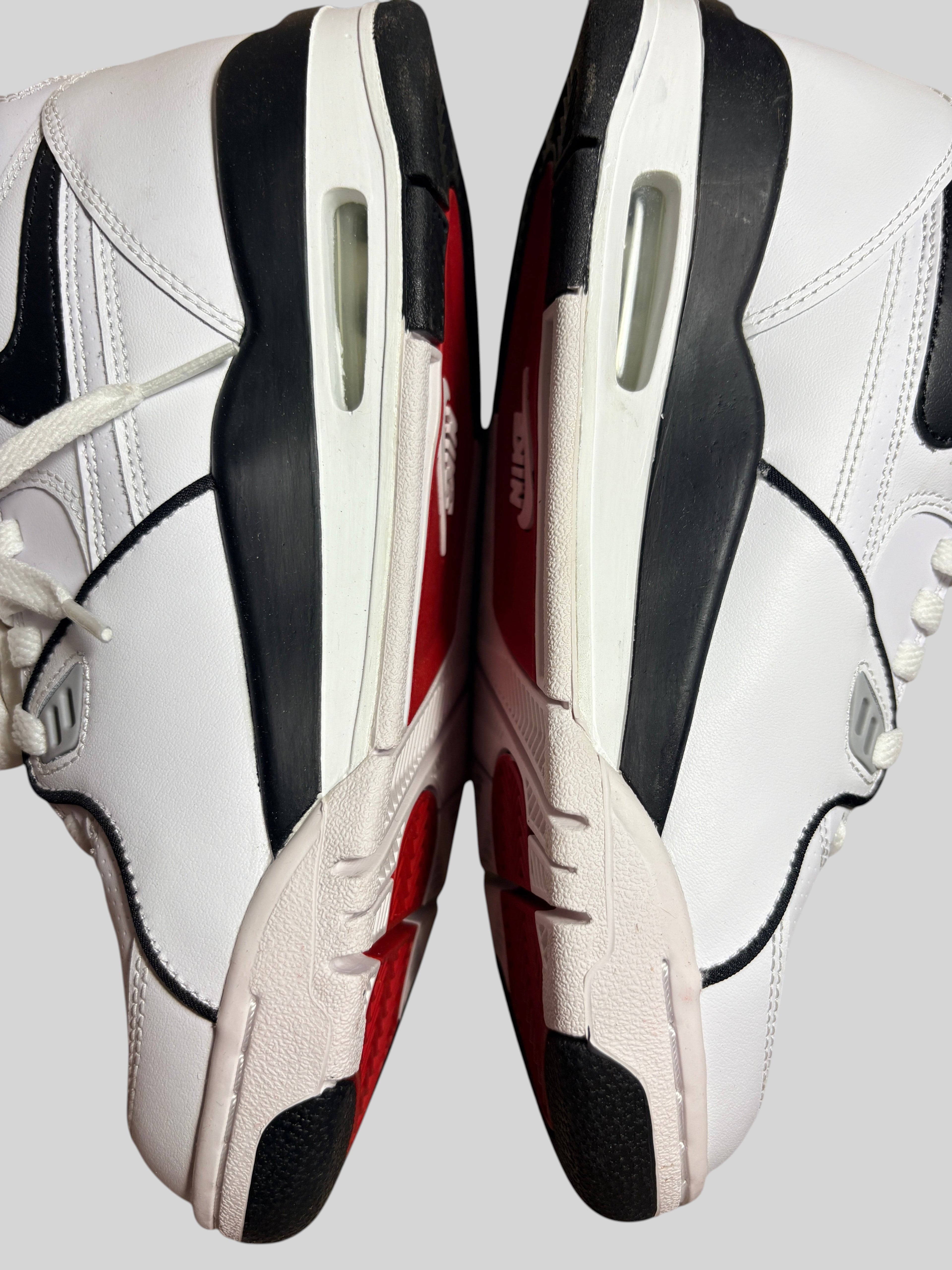 Baskets FASHION SC Nike Air Flight 89 GS en cuir blanc avec détails noirs et gris et semelle amortissante Air