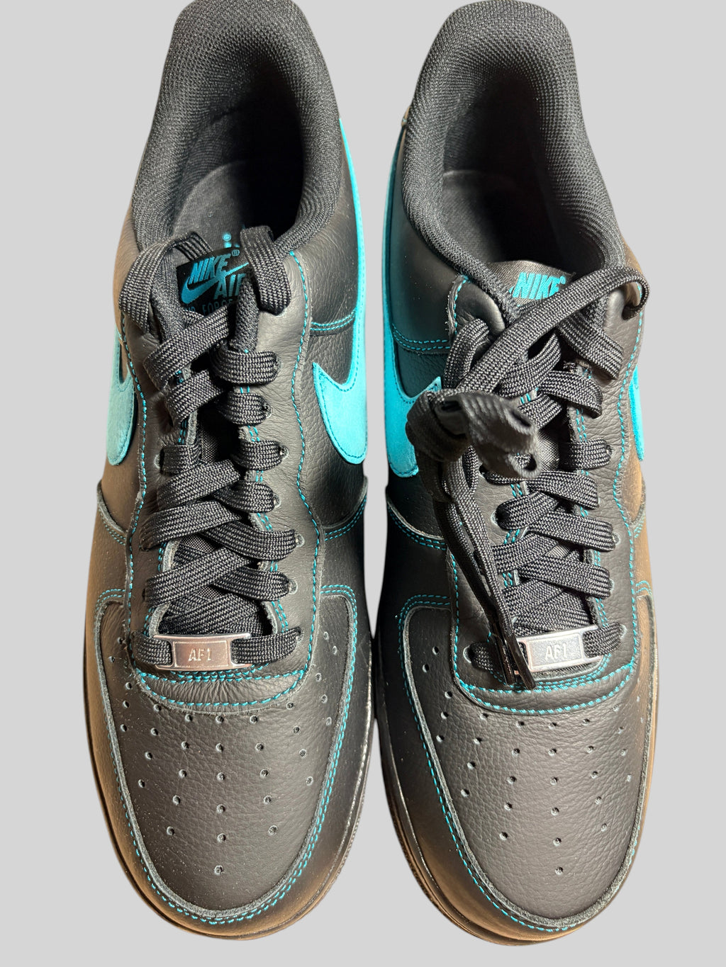 Baskets FASHION SC Nike Air Force 1 Low Un-Tiffany en cuir noir avec Swoosh et surpiqûres vert céleste