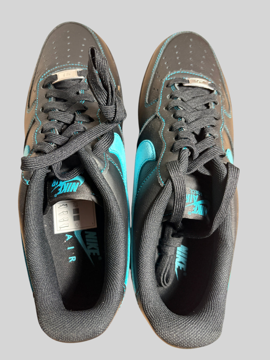 Baskets FASHION SC Nike Air Force 1 Low Un-Tiffany en cuir noir avec détails vert céleste et semelle Air
