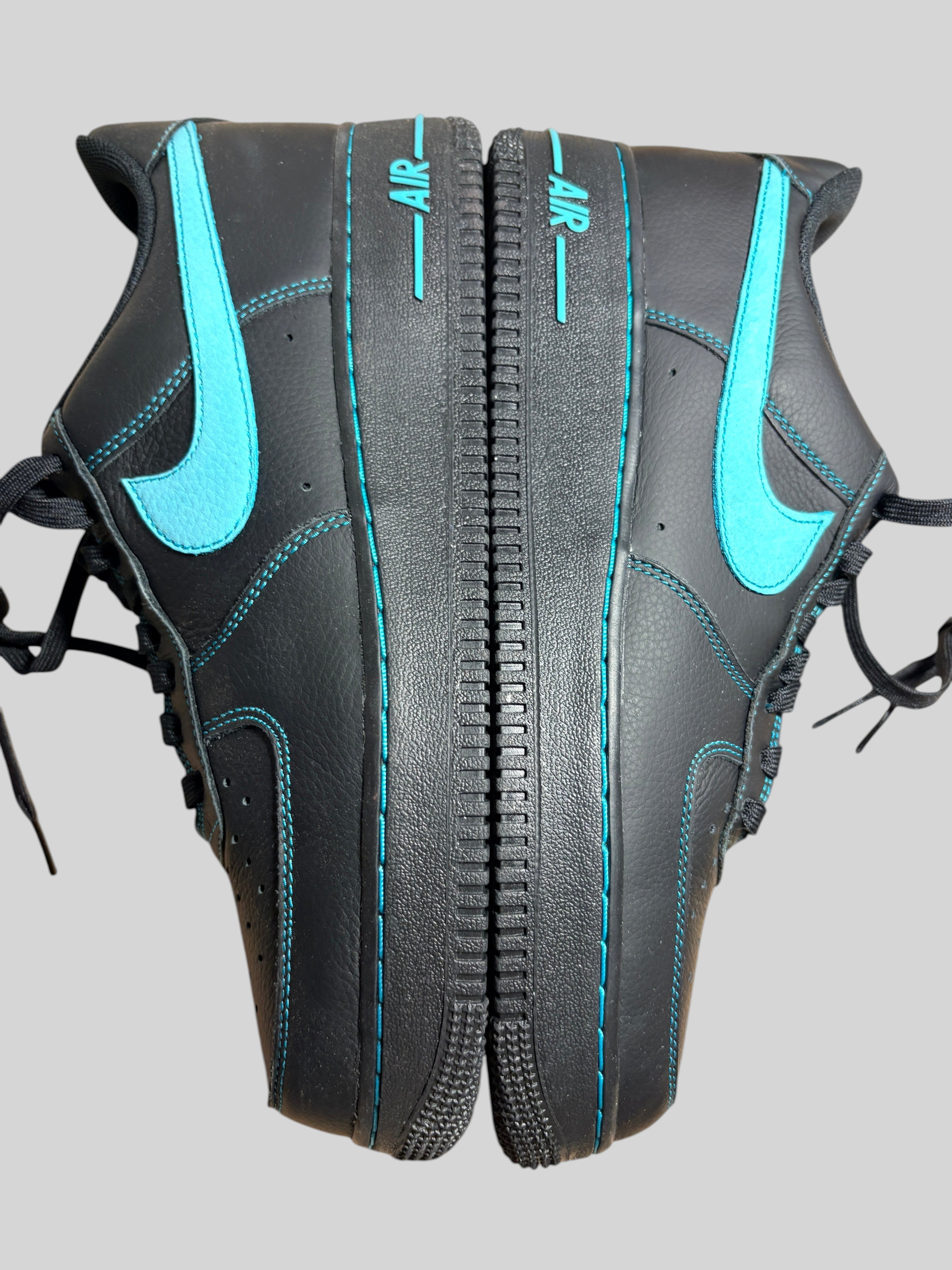 Baskets FASHION SC Nike Air Force 1 Low Un-Tiffany en cuir noir avec Swoosh et surpiqûres vert céleste