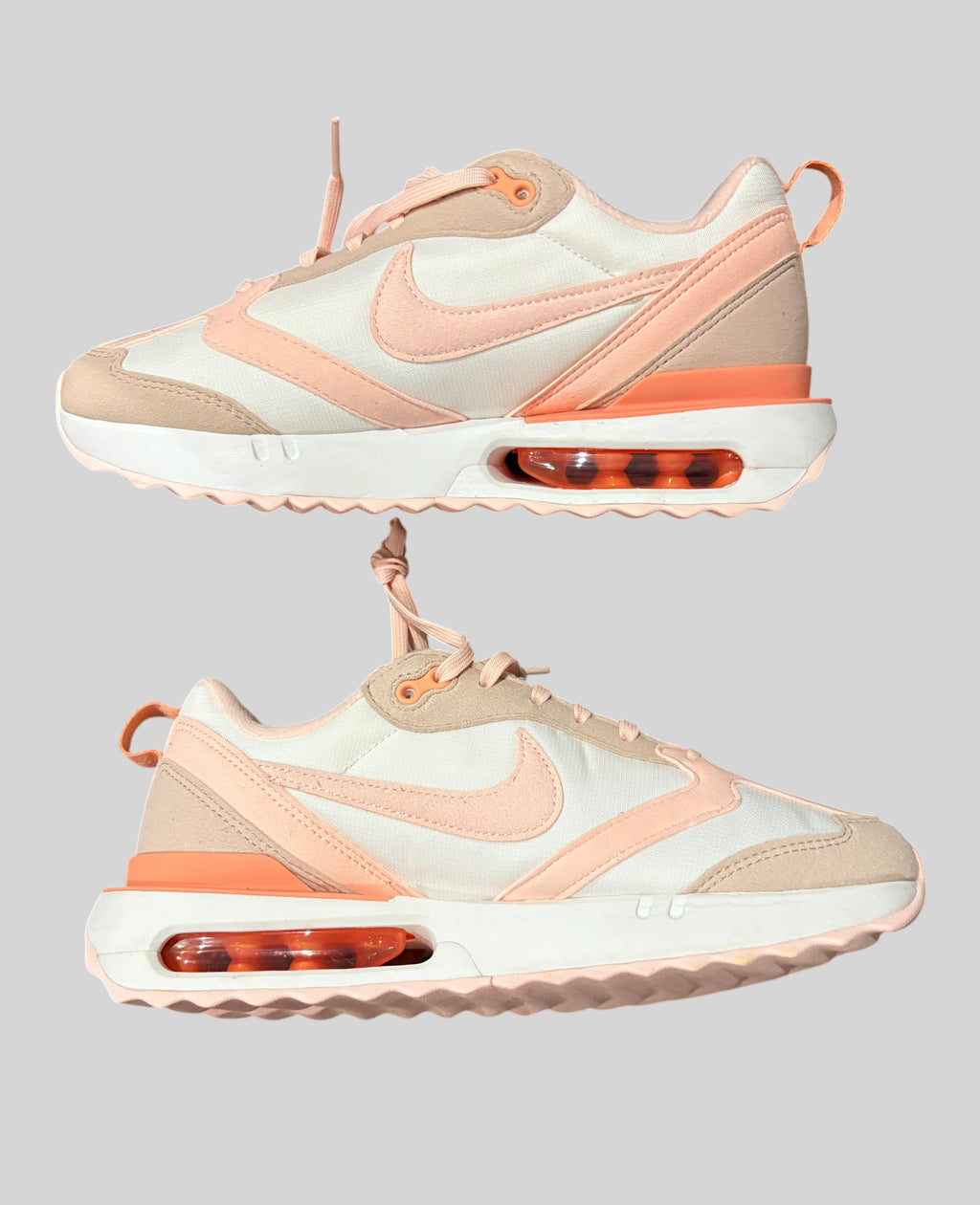 Baskets FASHION SC Nike Air Max Dawn pour femme en blanc, rose poudré et beige avec unité Max Air visible
