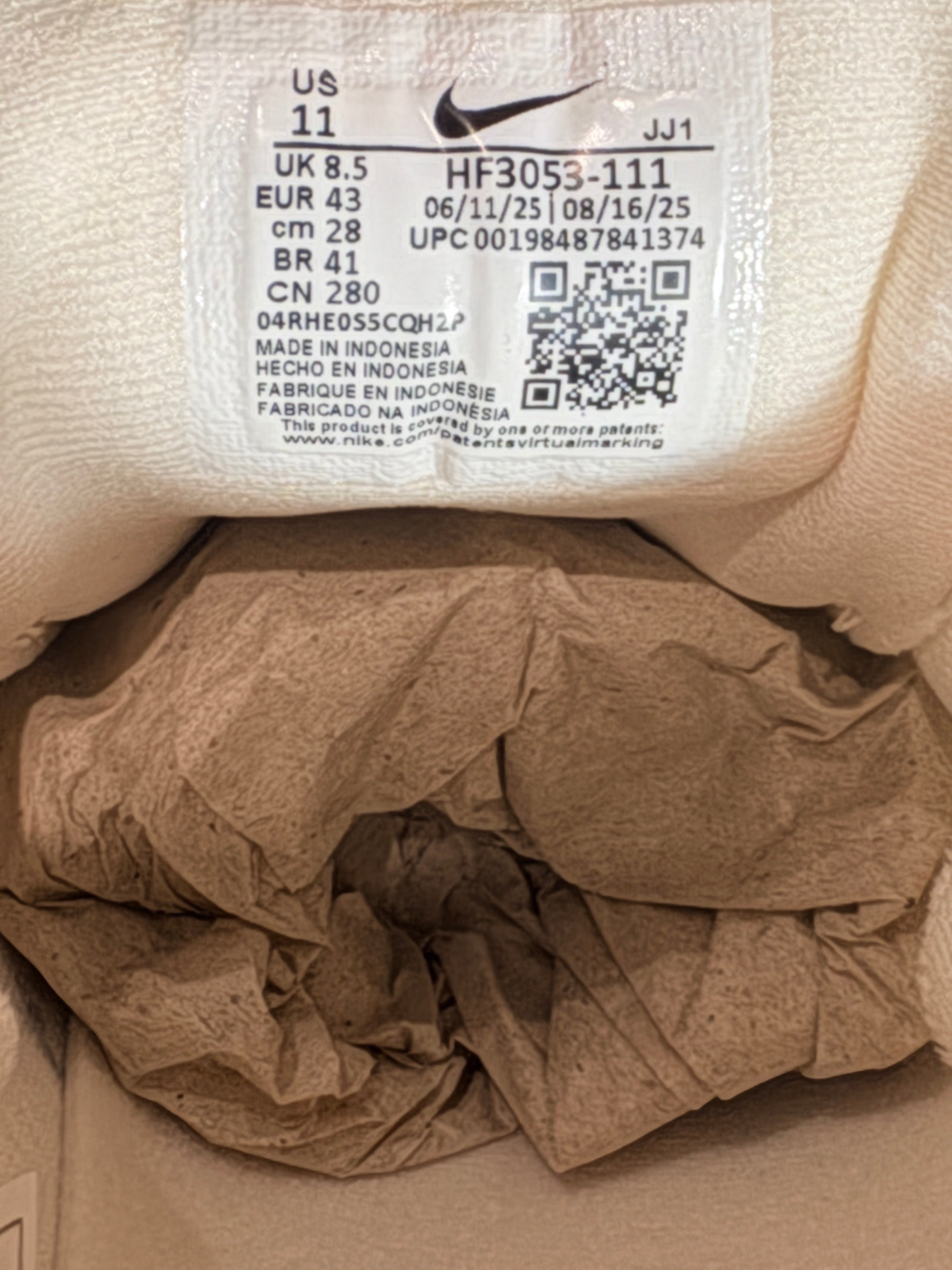 Étiquette intérieure FASHION SC Nike Air Max Portal avec détails de pointure et code QR