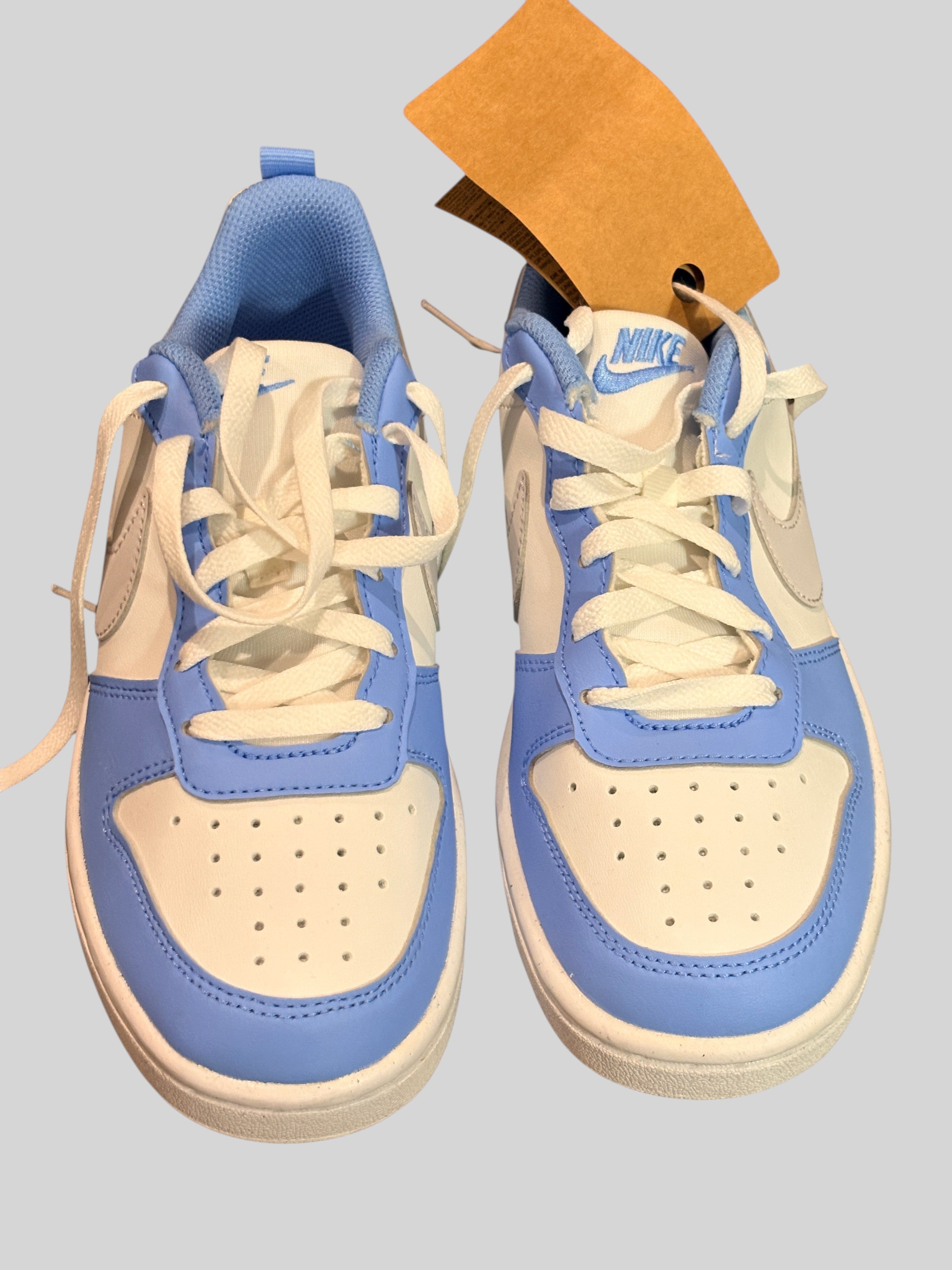 Baskets FASHION SC Nike Court Borough Low Recraft blanches et bleu Cobalt Pulse pour enfant avec étiquette