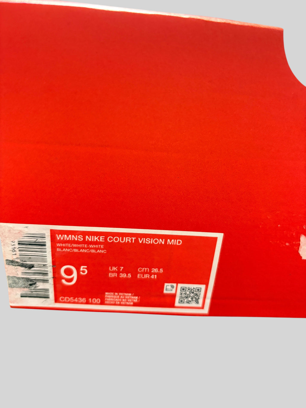 Étiquette de boîte à chaussures FASHION SC pour baskets Nike Court Vision Mid blanches avec détails de pointure