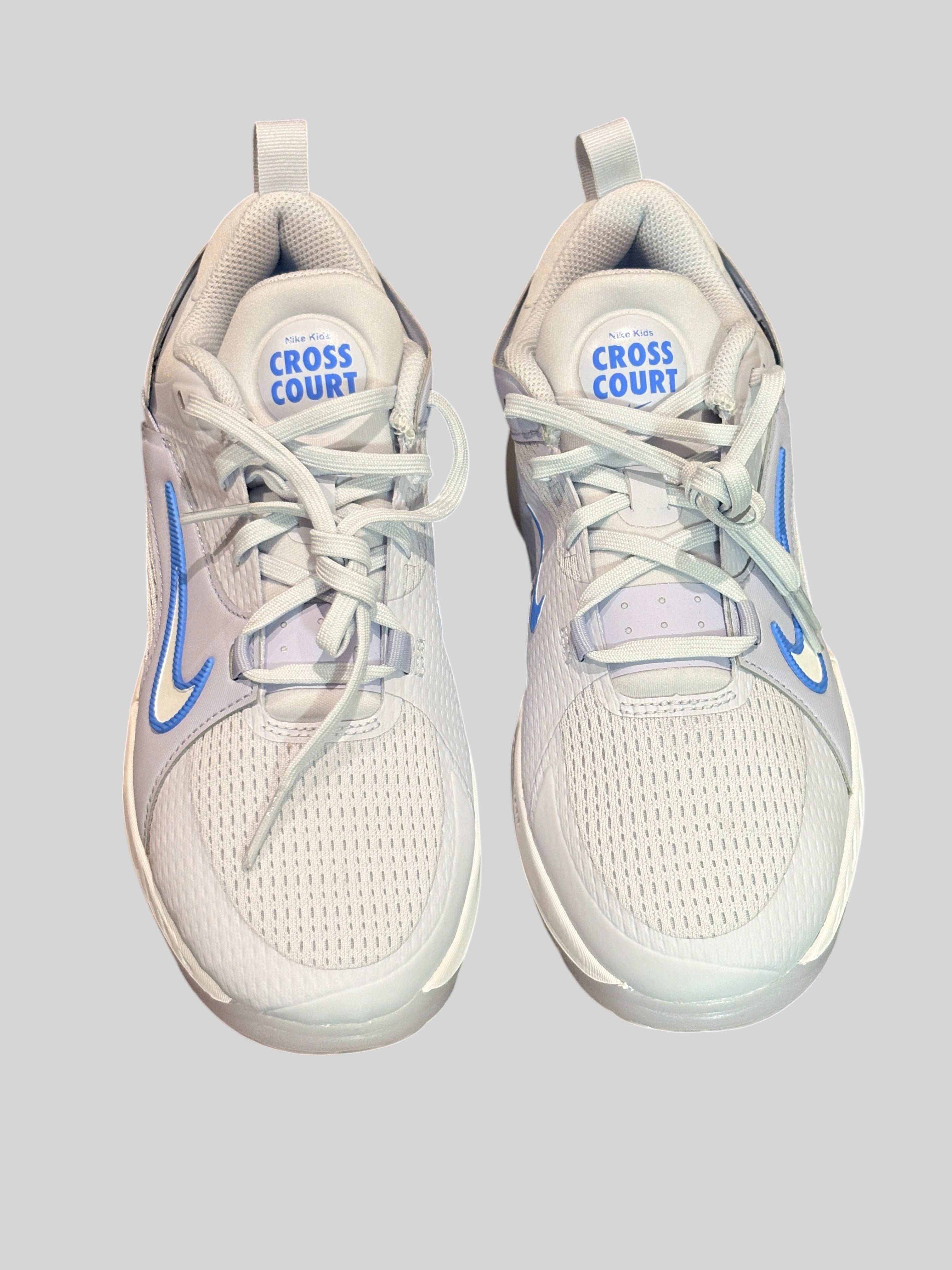 Chaussures de sport junior FASHION SC Nike Crosscourt GS en mesh gris et bleu avec logo et semelle amortissante