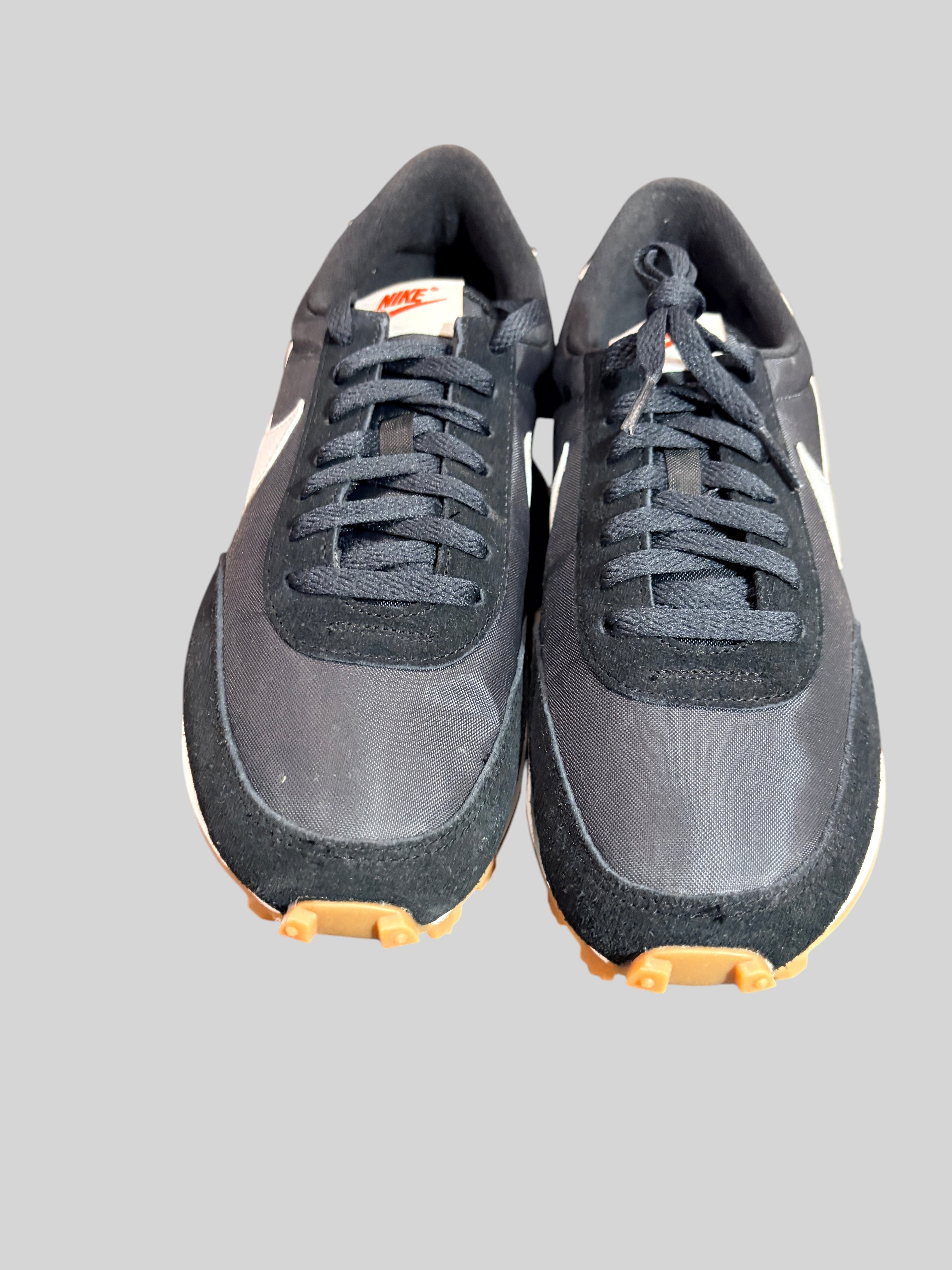 Baskets Nike Daybreak FASHION SC noires et blanches en nylon et daim avec semelle extérieure en caoutchouc gomme