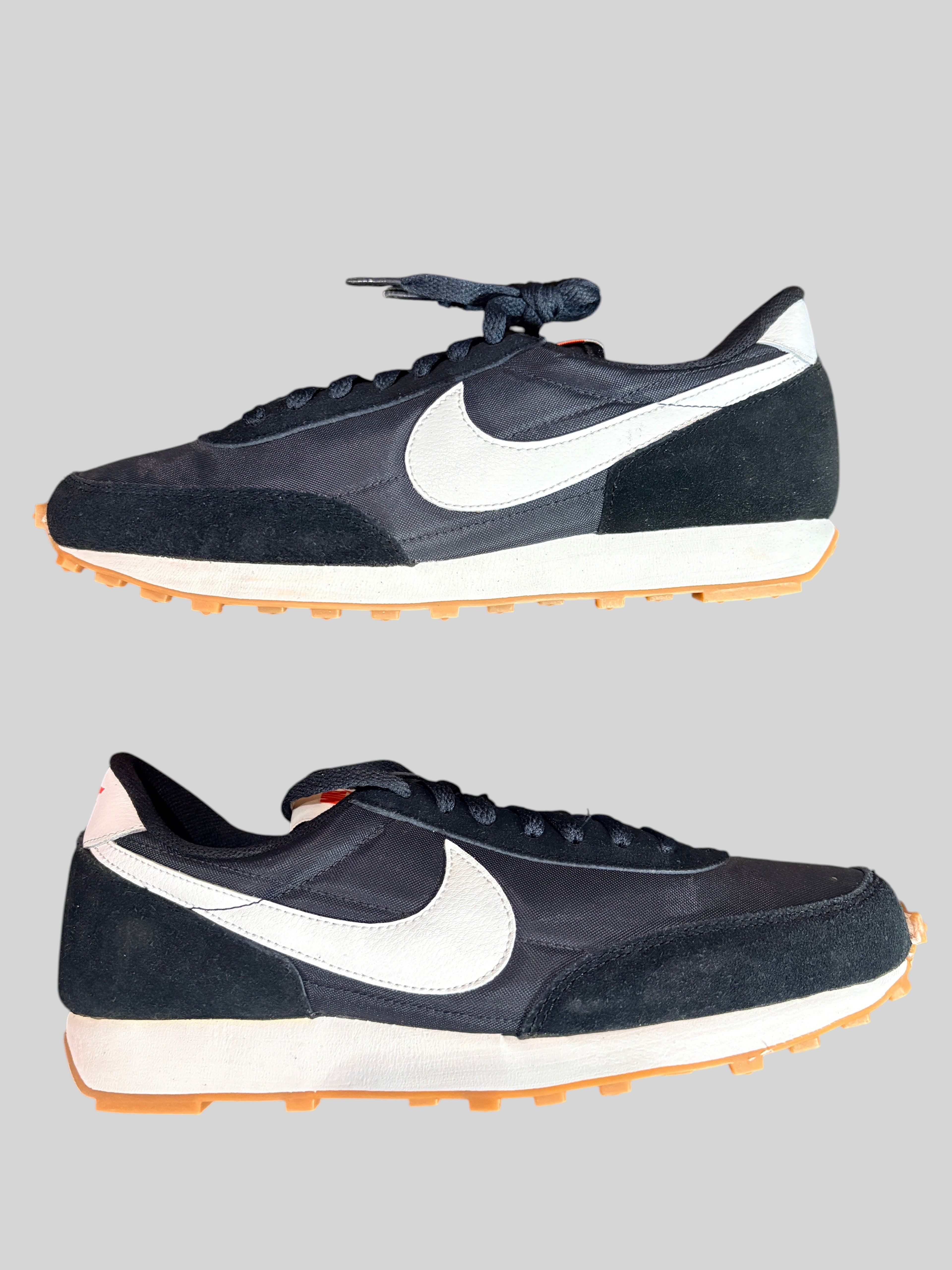 Baskets FASHION SC Nike Daybreak femme noires et blanches en nylon et daim avec semelle extérieure Waffle en gomme
