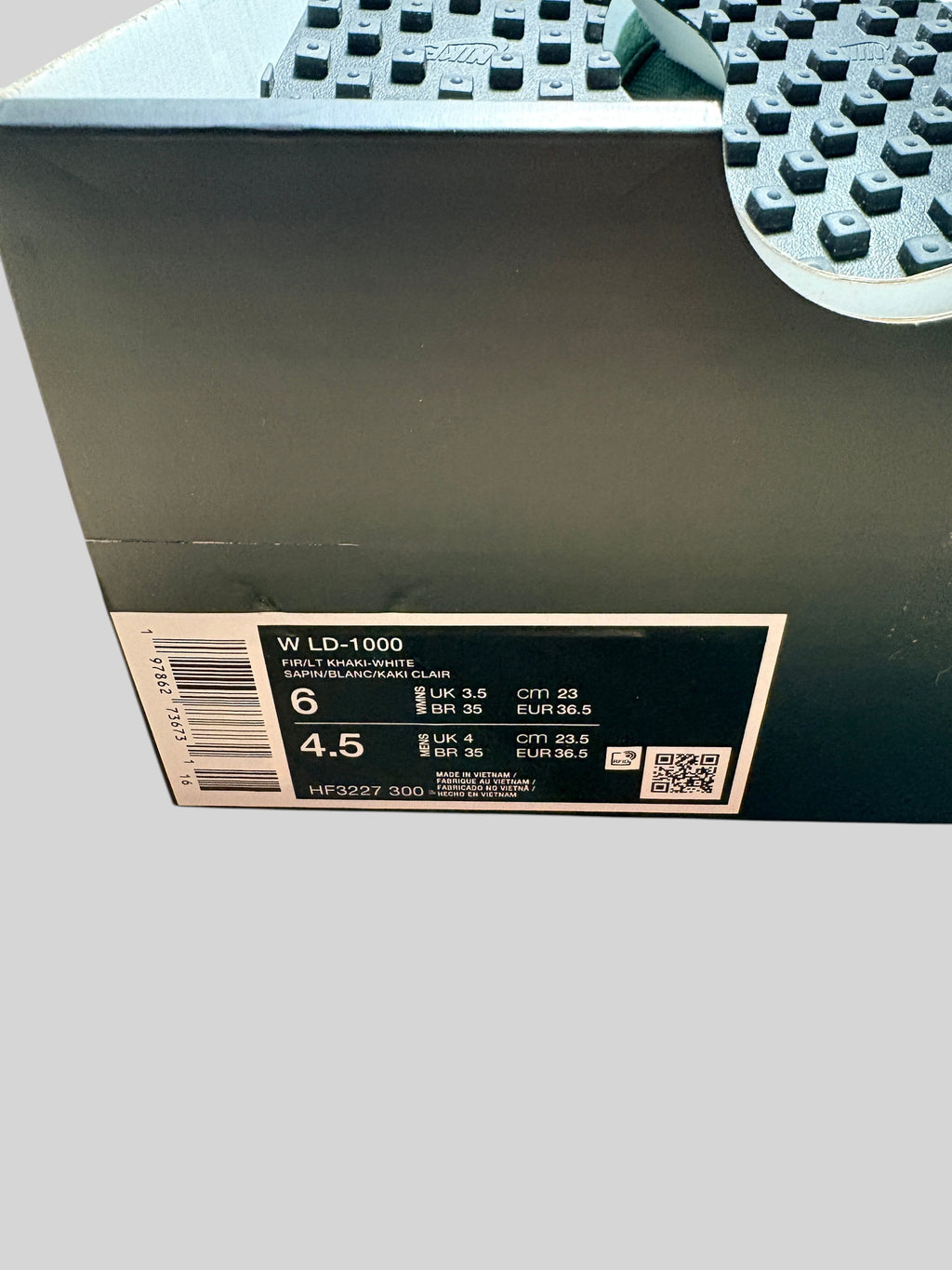 Étiquette de boîte à chaussures FASHION SC pour baskets Nike LD-1000 WMNS vert sapin avec détails de taille et SKU