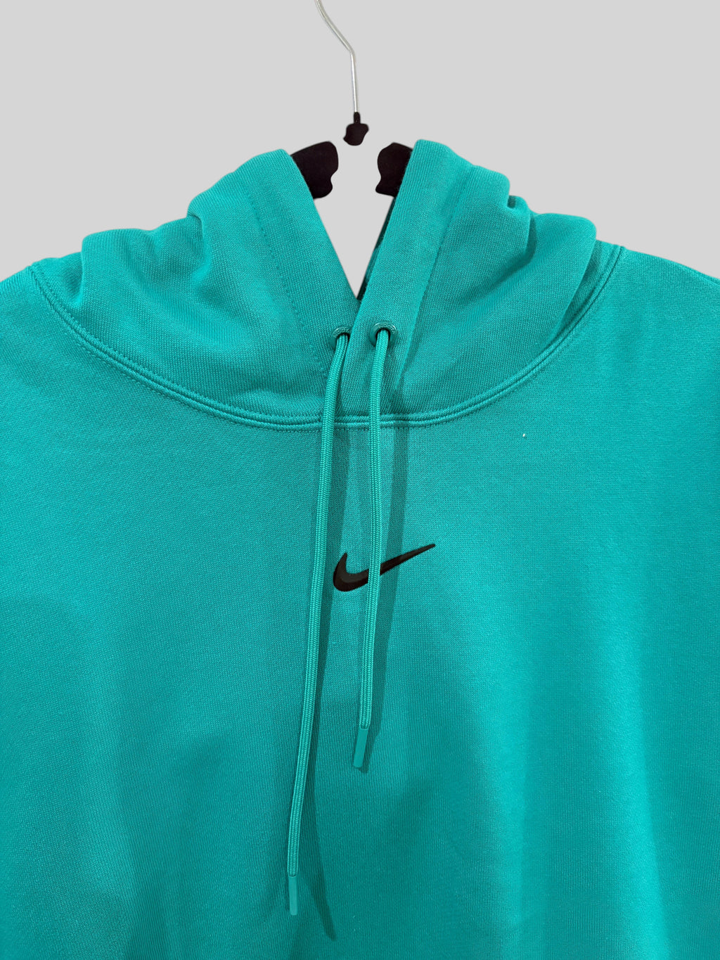 Sweat à capuche FASHION SC Nike x NOCTA Fleece CS 2 vert Neptune avec logo Swoosh noir sur la poitrine