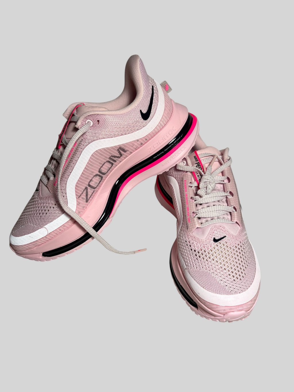 Chaussures de running FASHION SC Nike Pegasus Premium en mesh rose avec amorti ZoomX et détails noirs contrastés