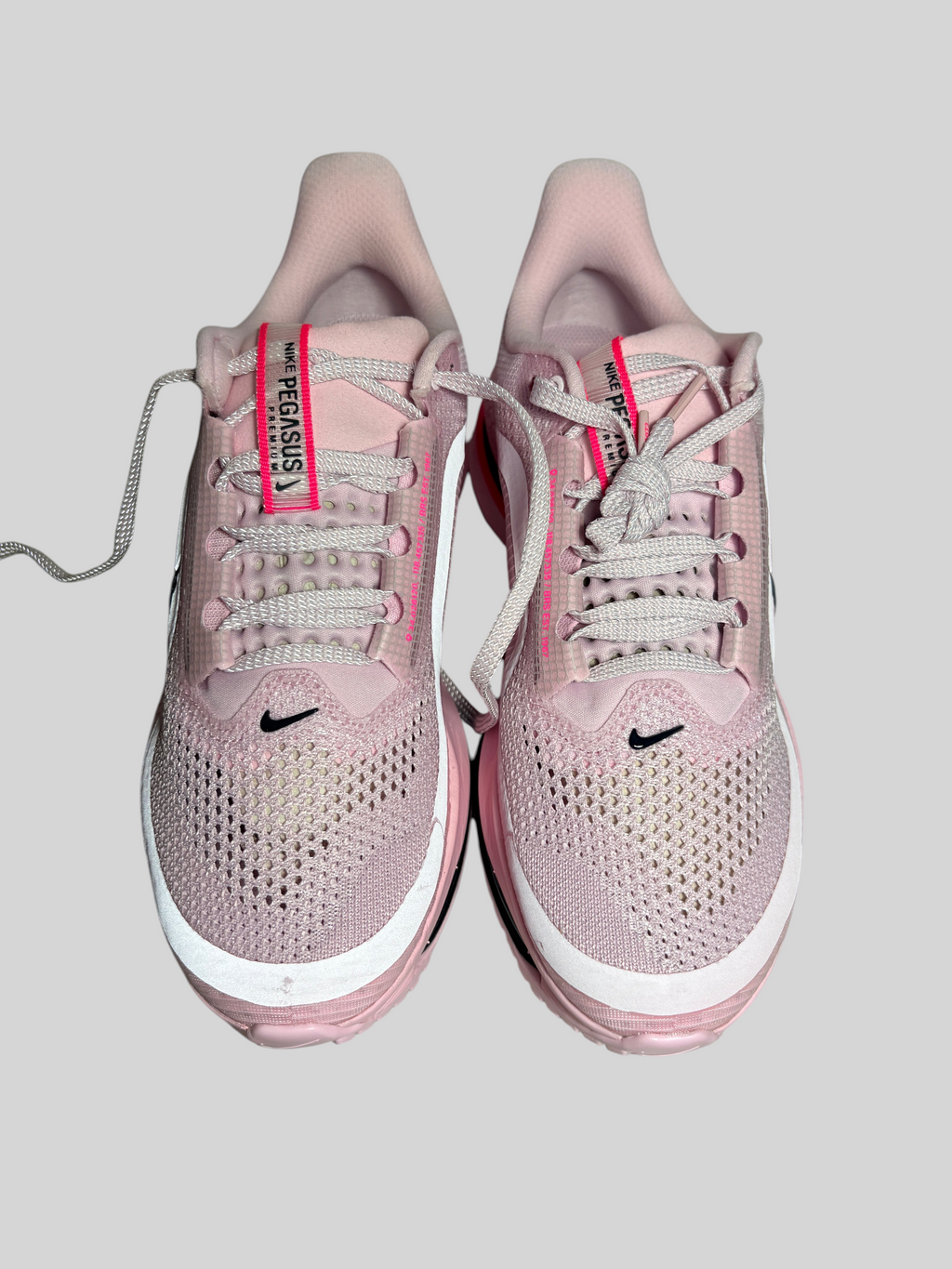 Chaussures de running FASHION SC Nike Pegasus Premium en mesh rose avec détails noirs et amorti ZoomX performant