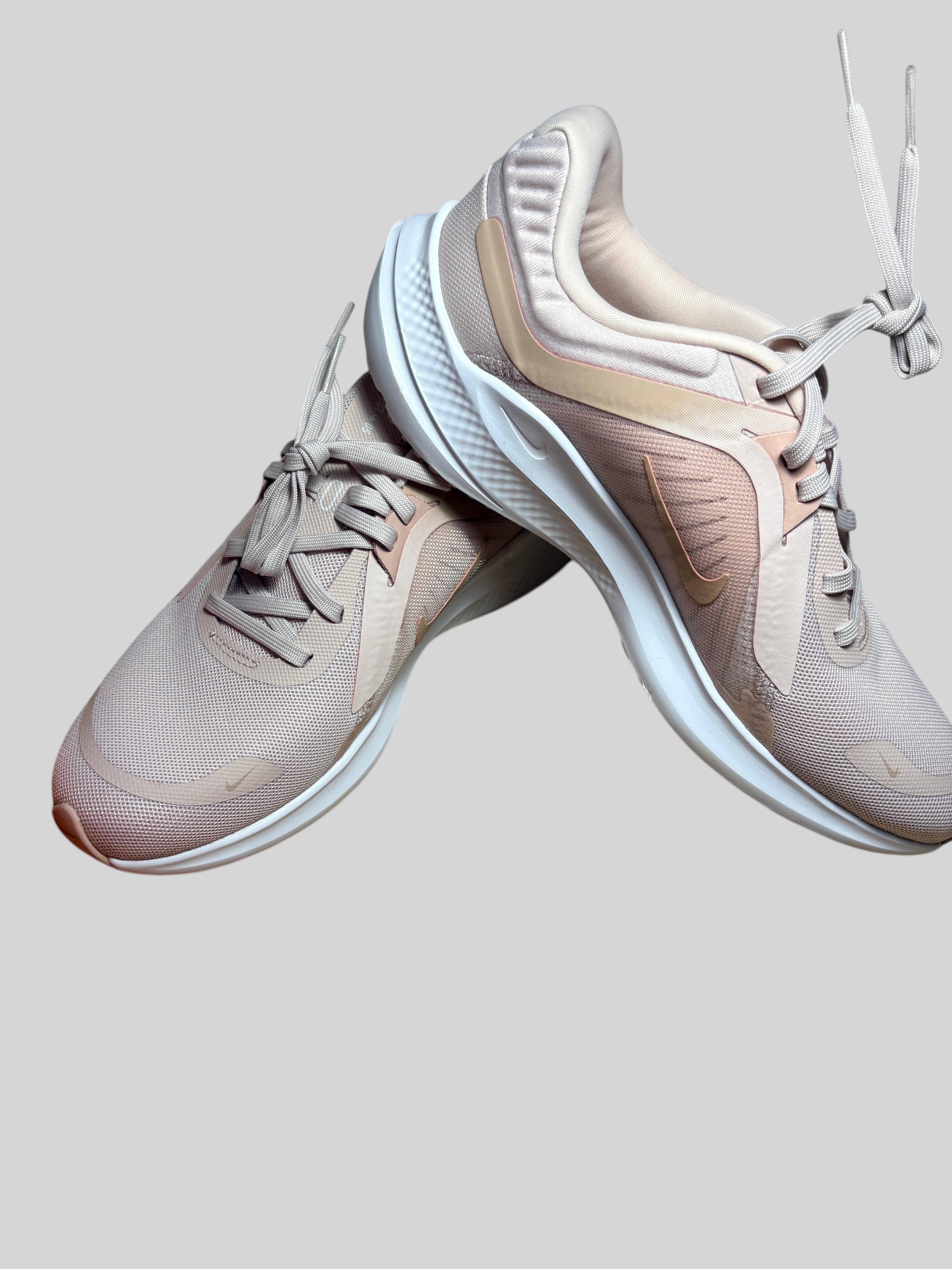 Chaussures de running FASHION SC Nike Quest 5 Barely Rose en mesh respirant avec semelle amortissante rose pâle