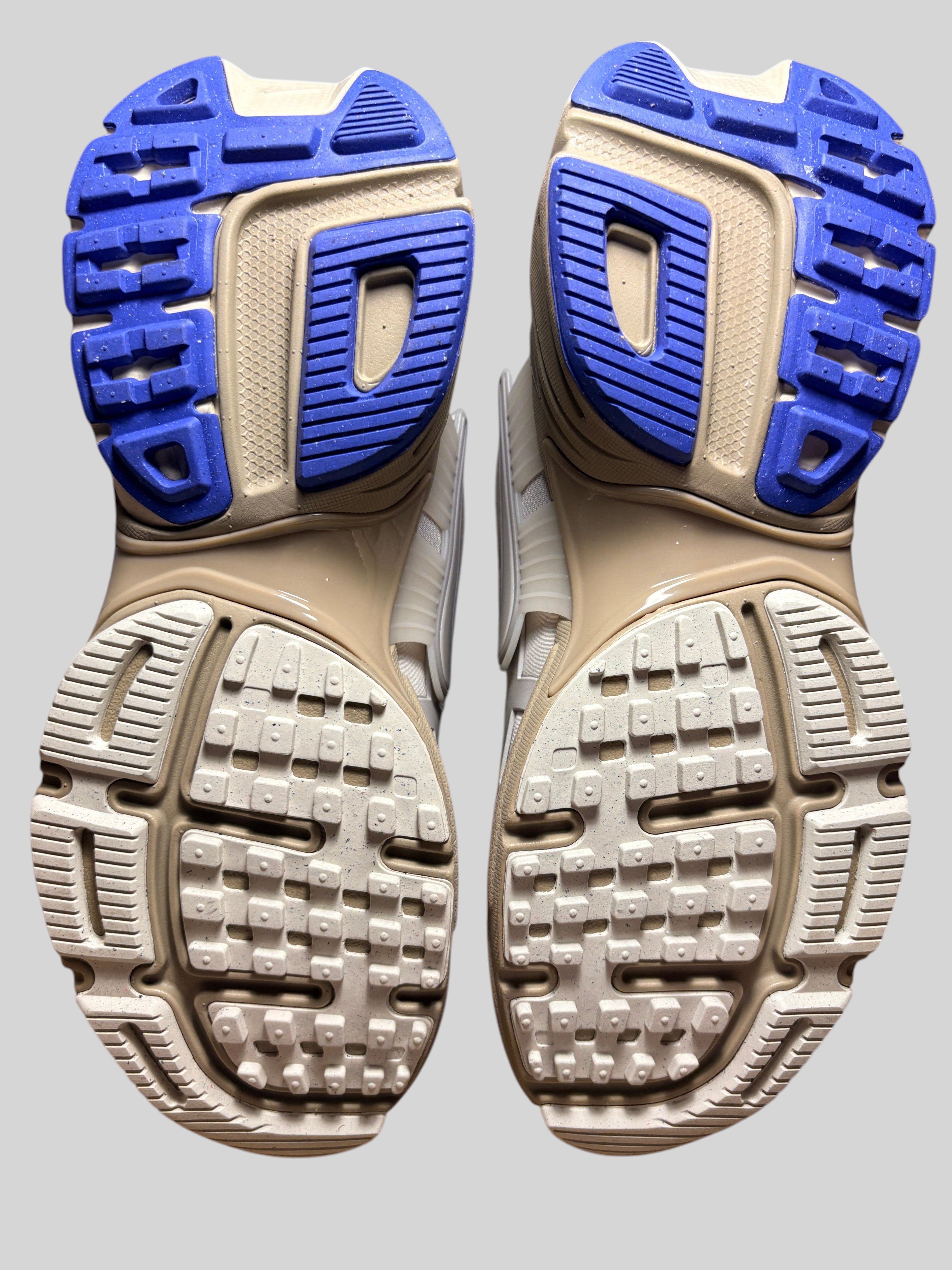 Semelles extérieures en caoutchouc beige et bleu des baskets FASHION SC Nike V2K Run GORE-TEX Light Bone