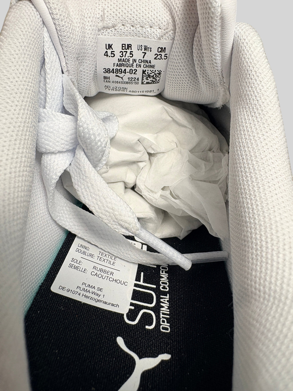 Interieur de la basket FASHION SC Puma Lily Platform montrant l'etiquette de taille et la semelle SoftFoam+
