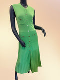 Robe midi FASHION SC Sandro Tuileries verte en maille texturée sans manches avec boutons métalliques et poches