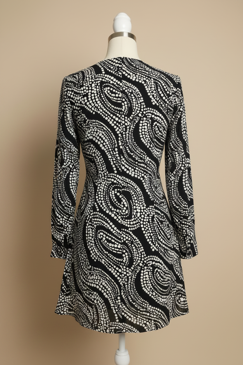 Robe pois dos détail volants